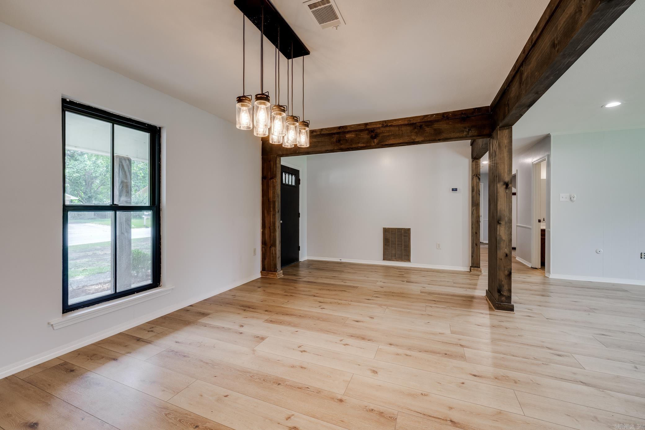 TUCKER CREEK - Residential