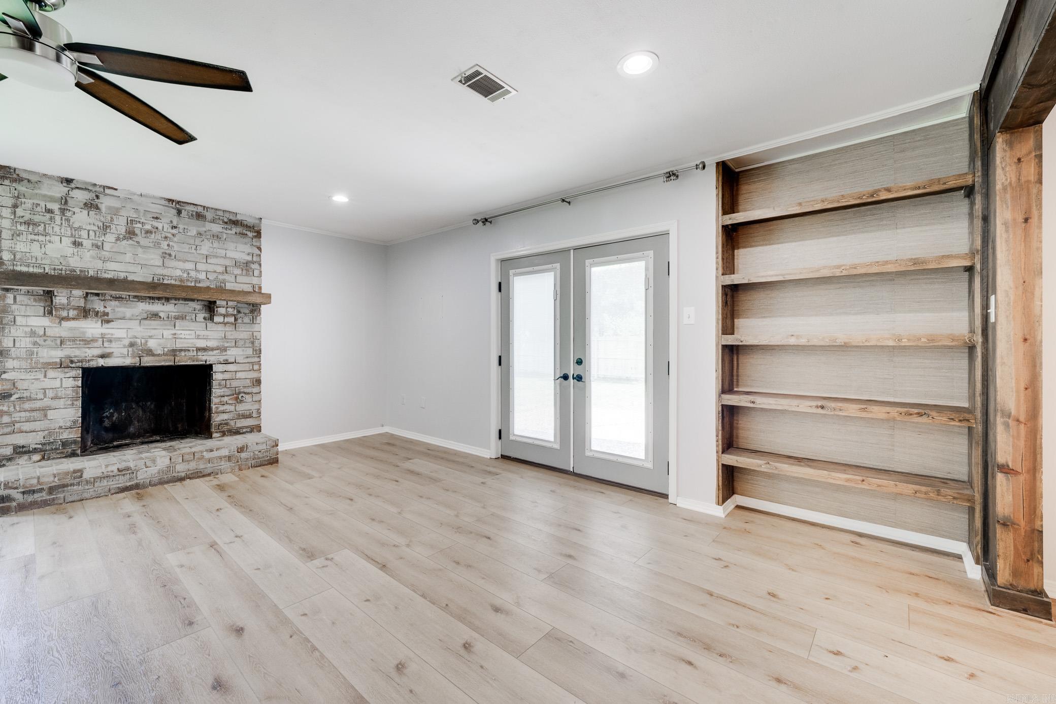 TUCKER CREEK - Residential