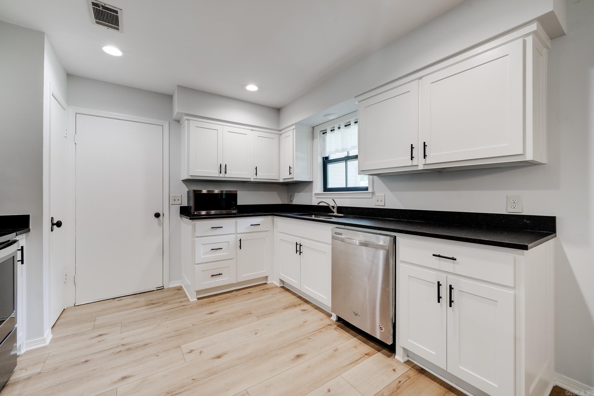 TUCKER CREEK - Residential