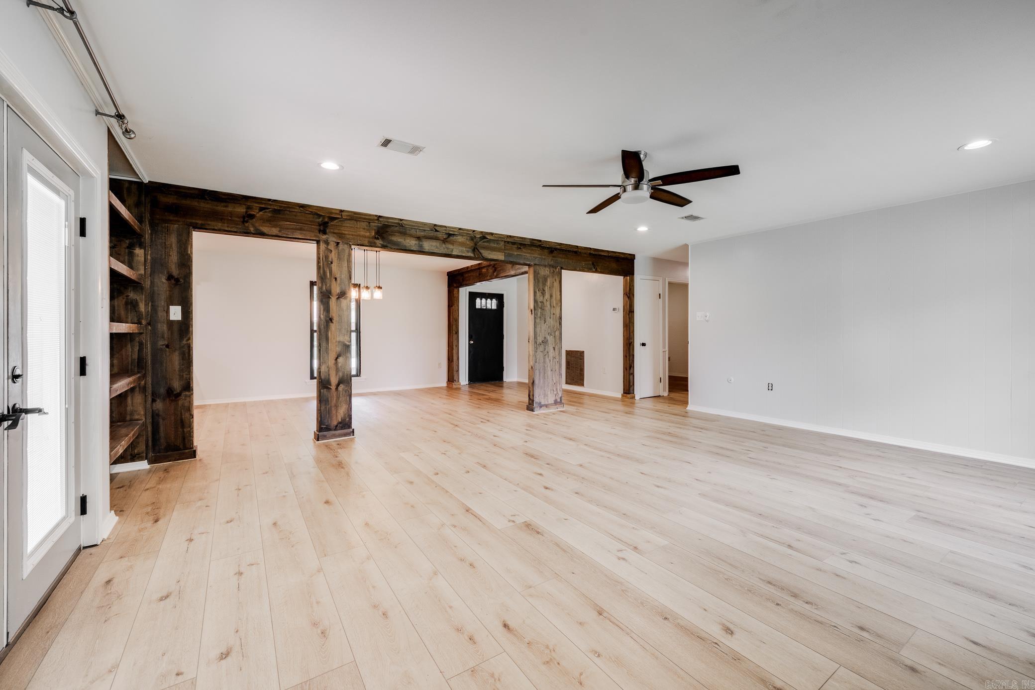 TUCKER CREEK - Residential