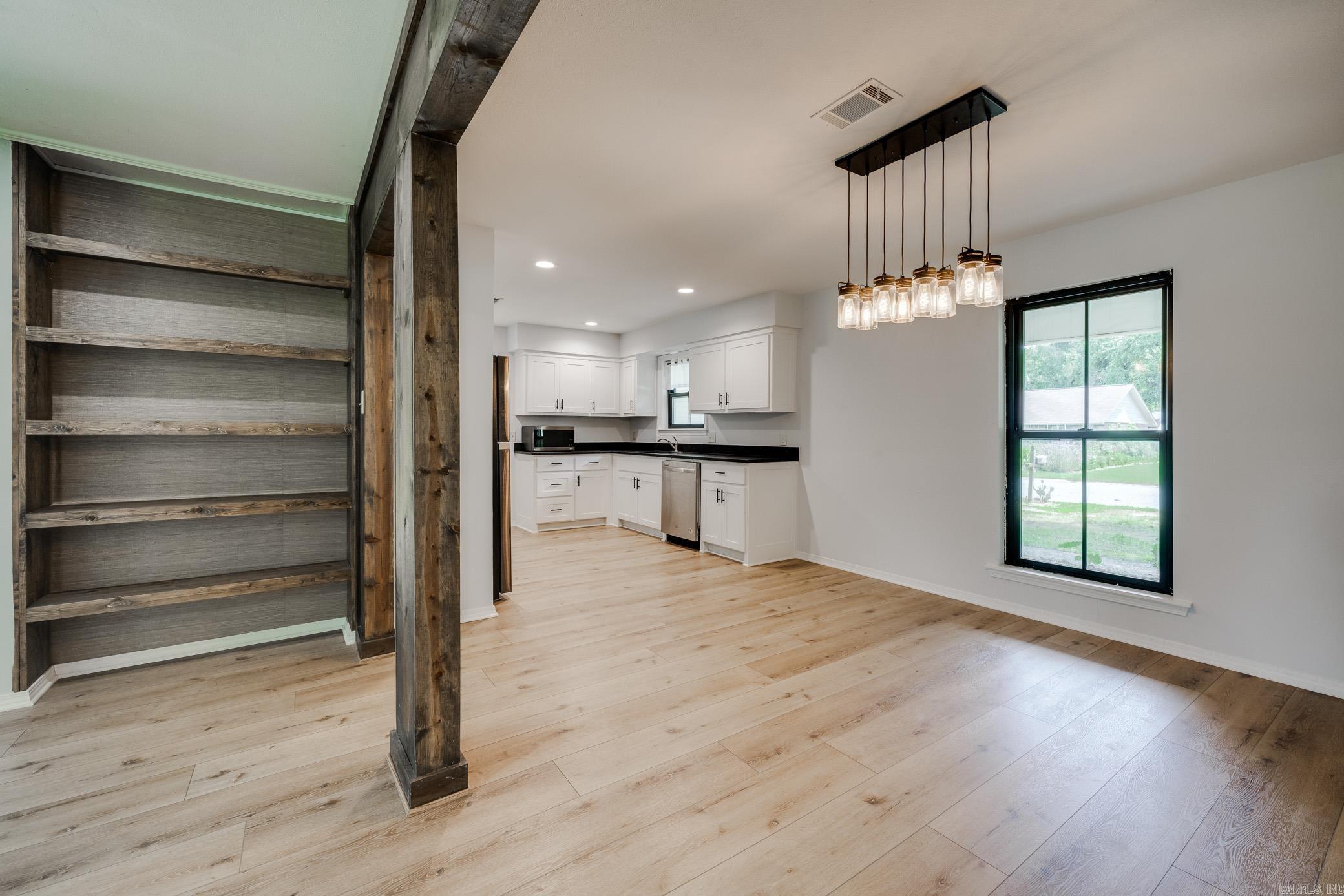 TUCKER CREEK - Residential