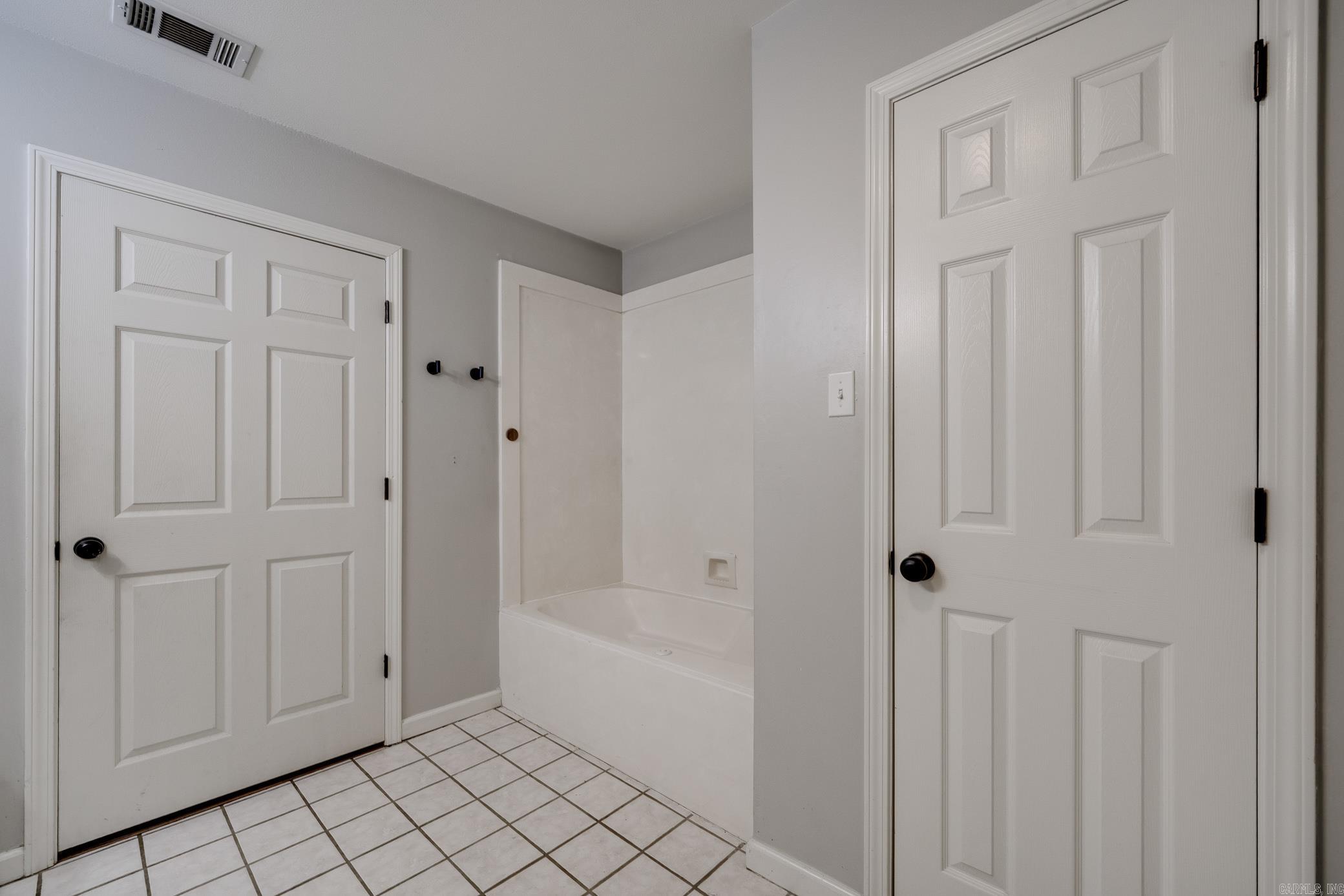 GARDEN OAKS ADDN - Residential