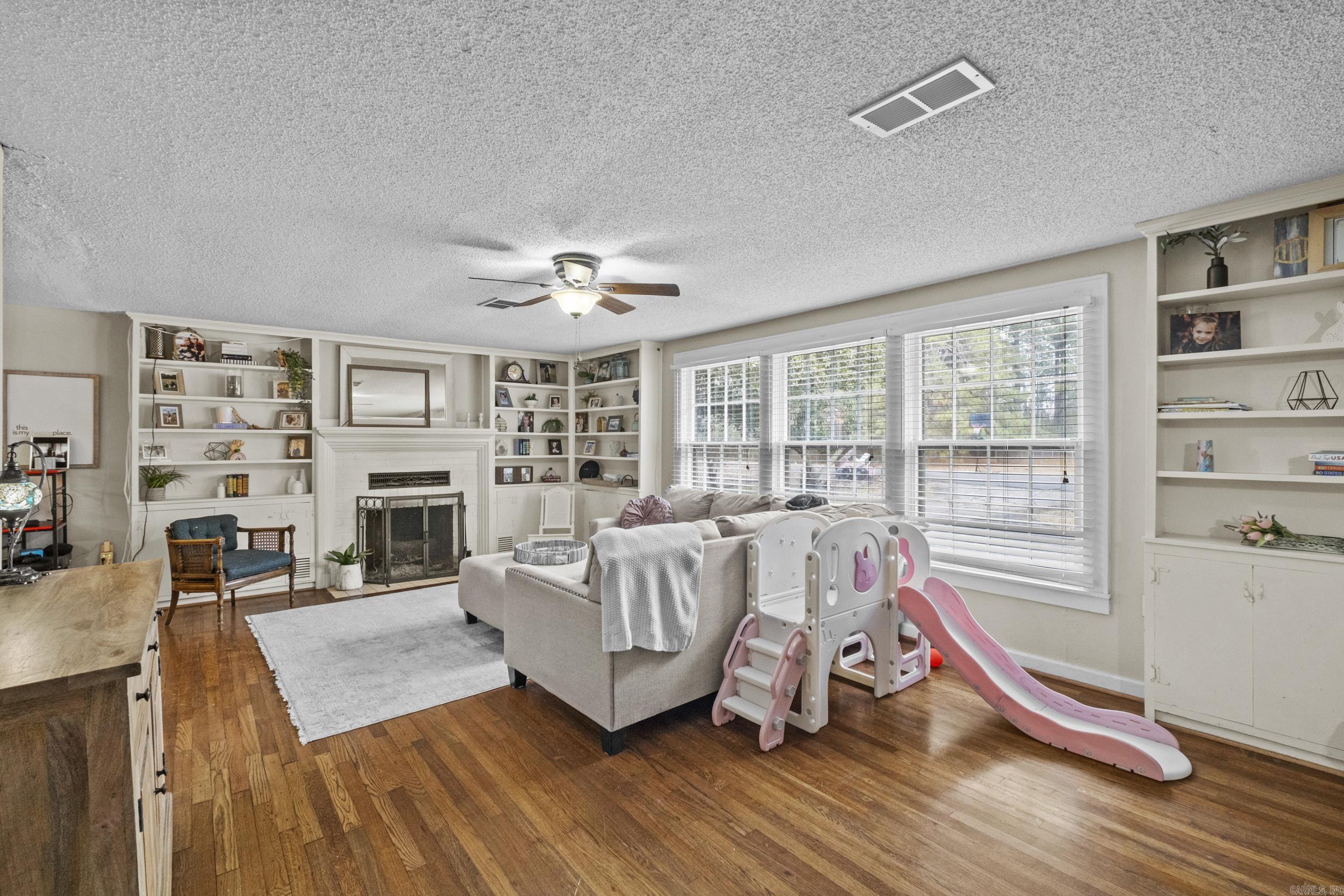 HILLS ADDN - Residential