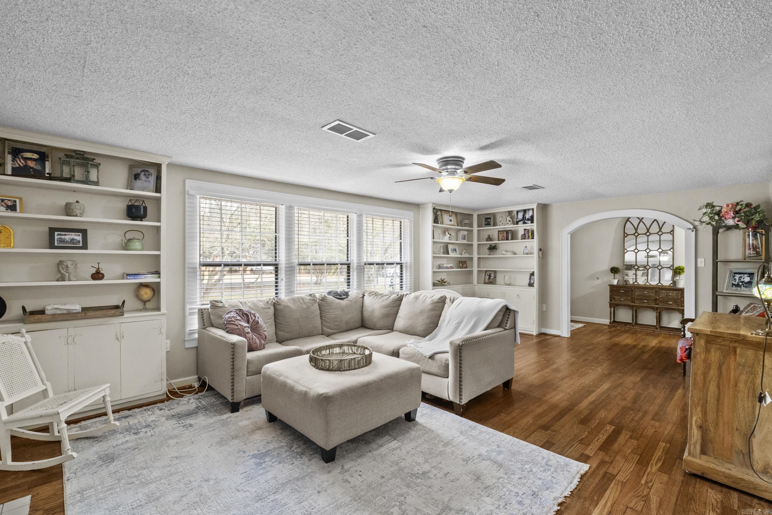 HILLS ADDN - Residential