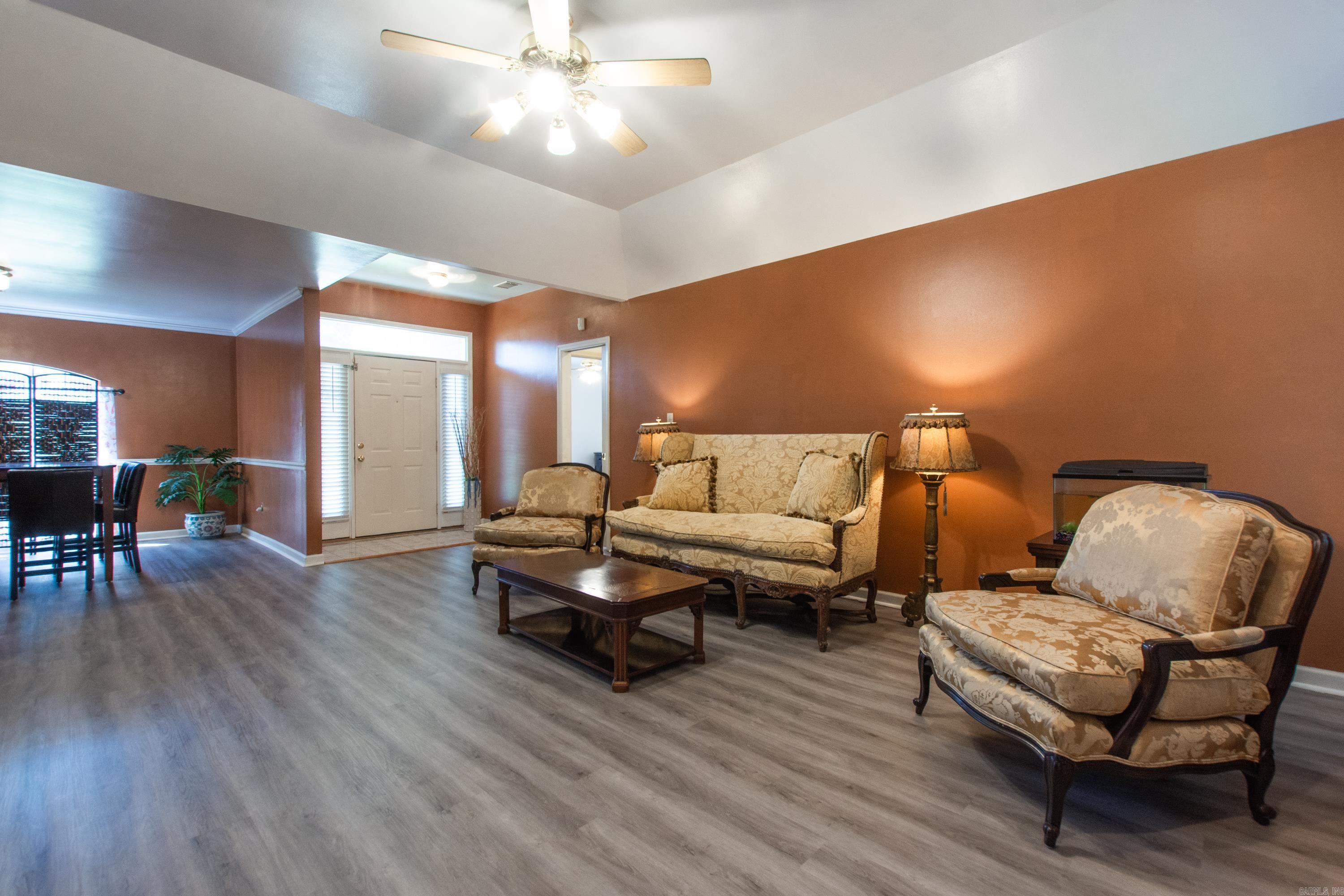 NORTH POINTE ADDN - Residential