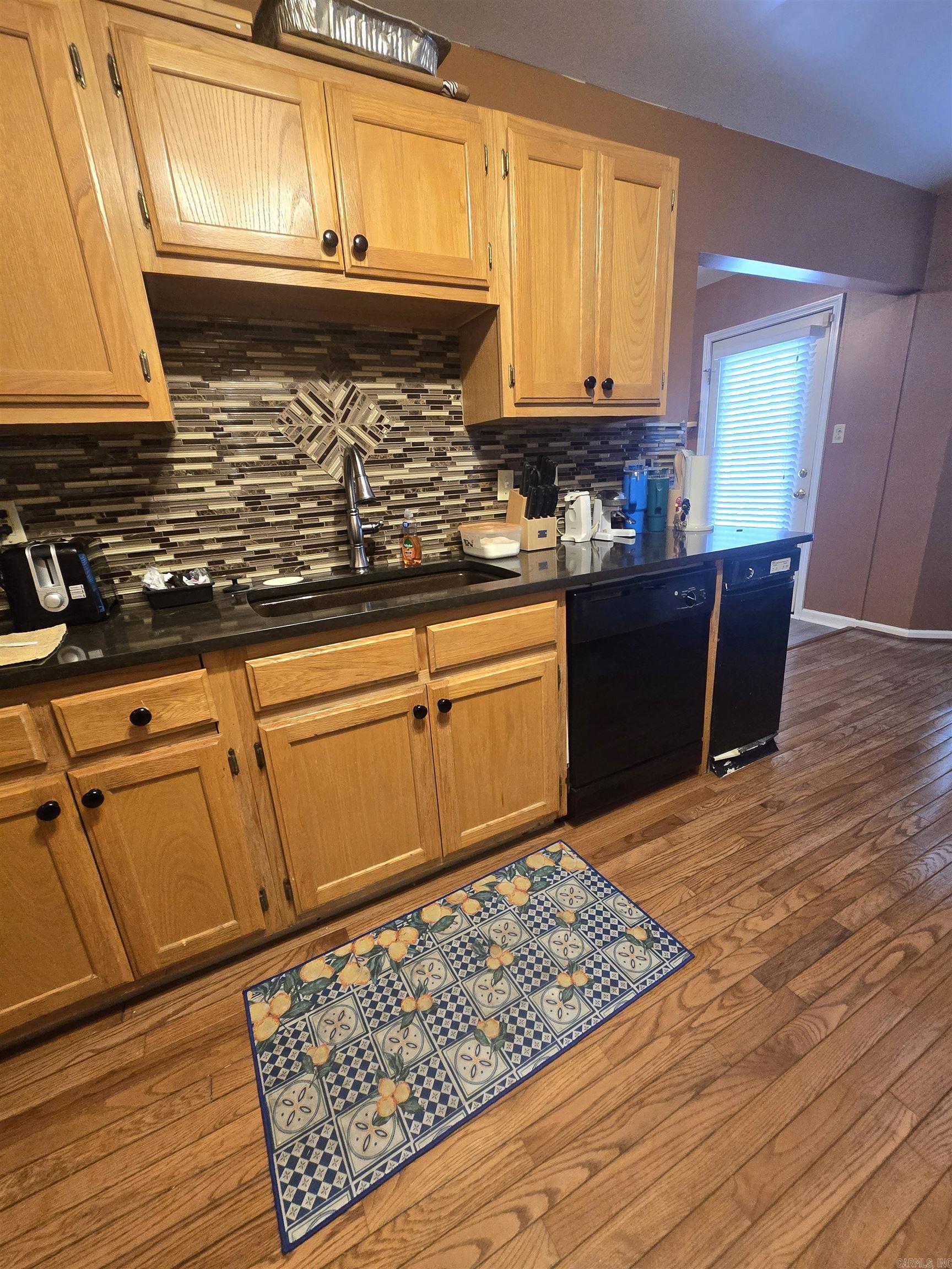 NORTH POINTE ADDN - Residential