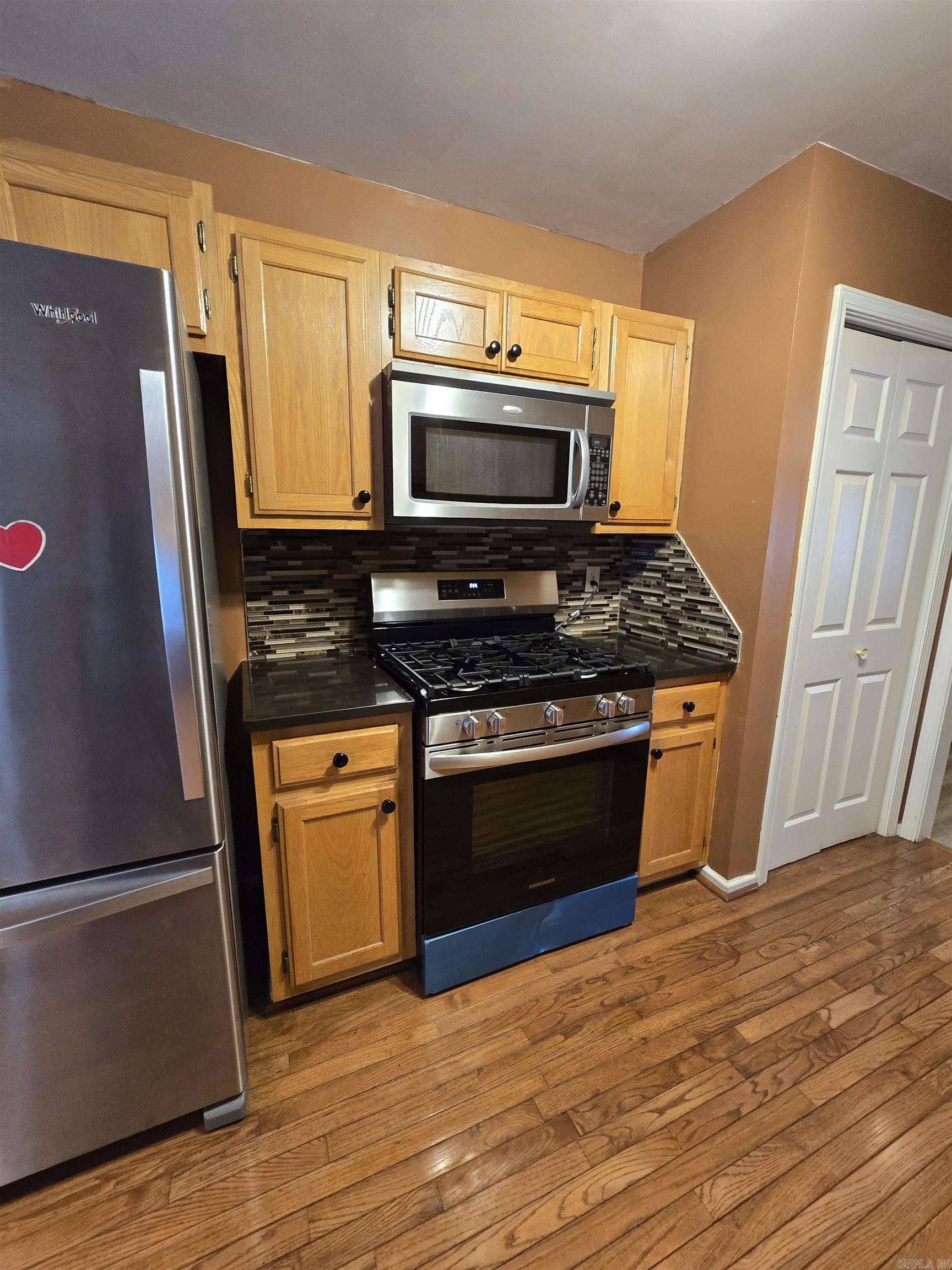 NORTH POINTE ADDN - Residential