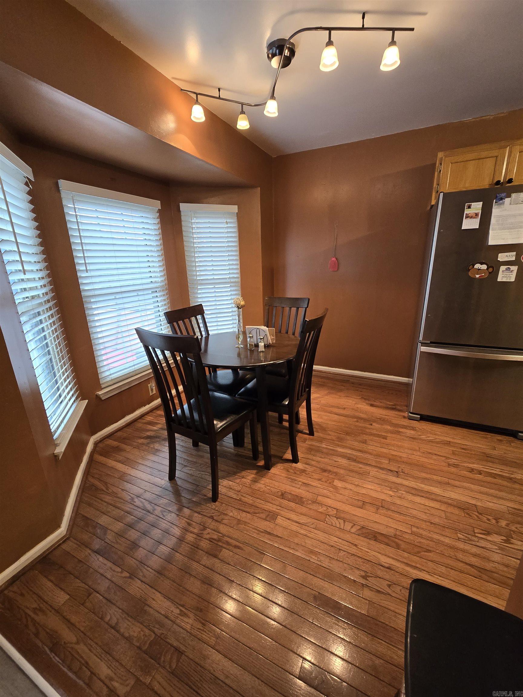 NORTH POINTE ADDN - Residential