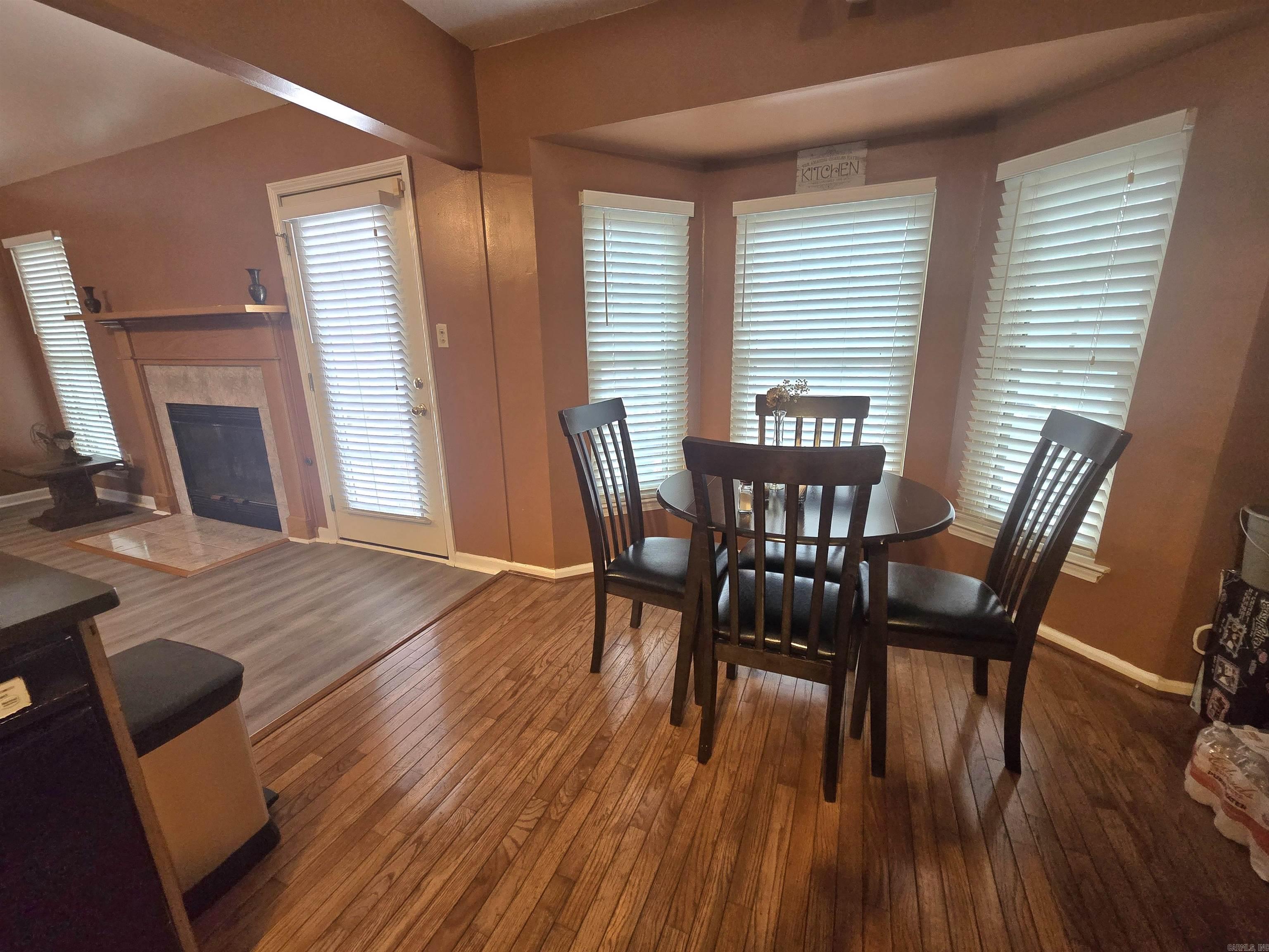 NORTH POINTE ADDN - Residential