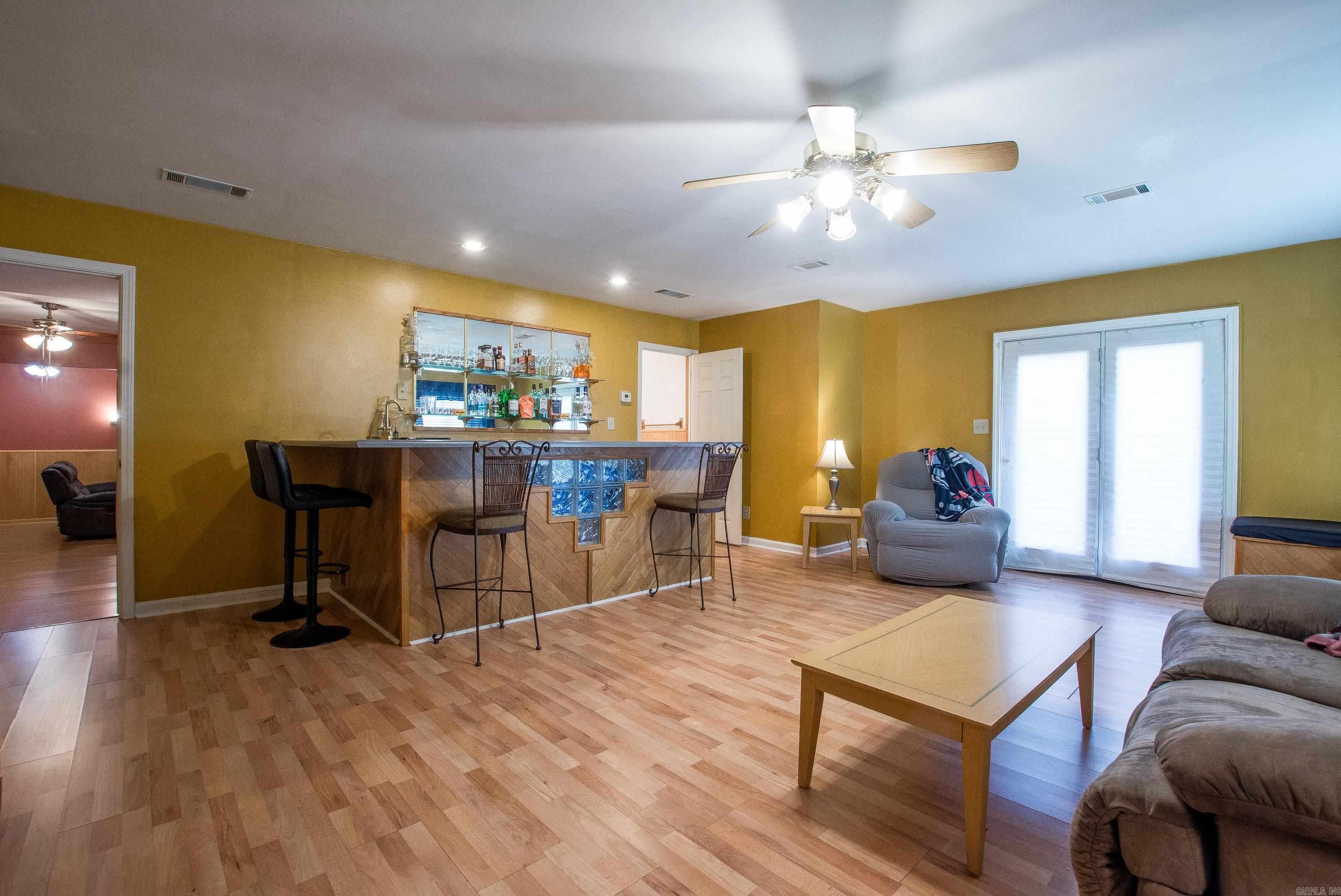 NORTH POINTE ADDN - Residential