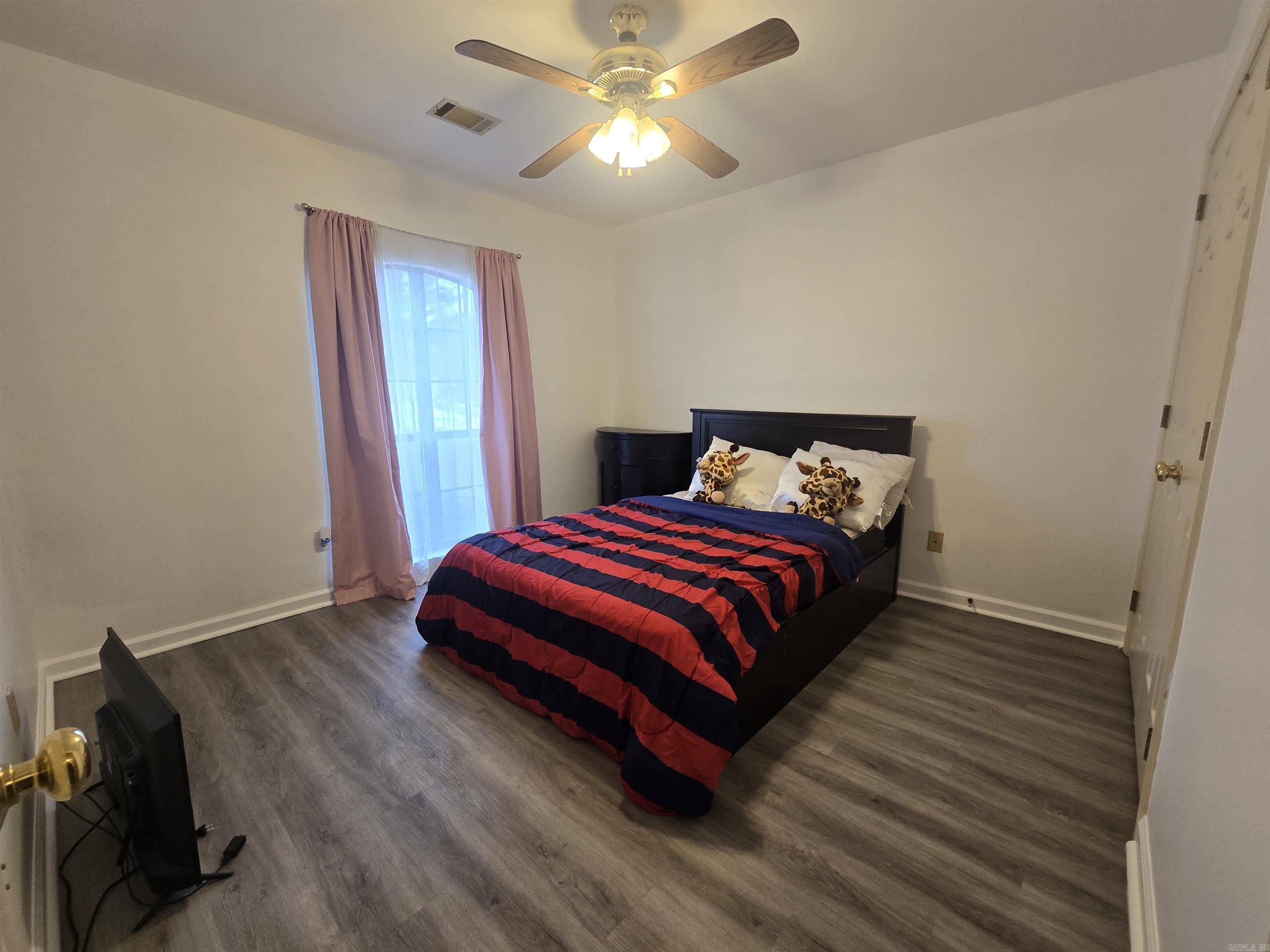 NORTH POINTE ADDN - Residential