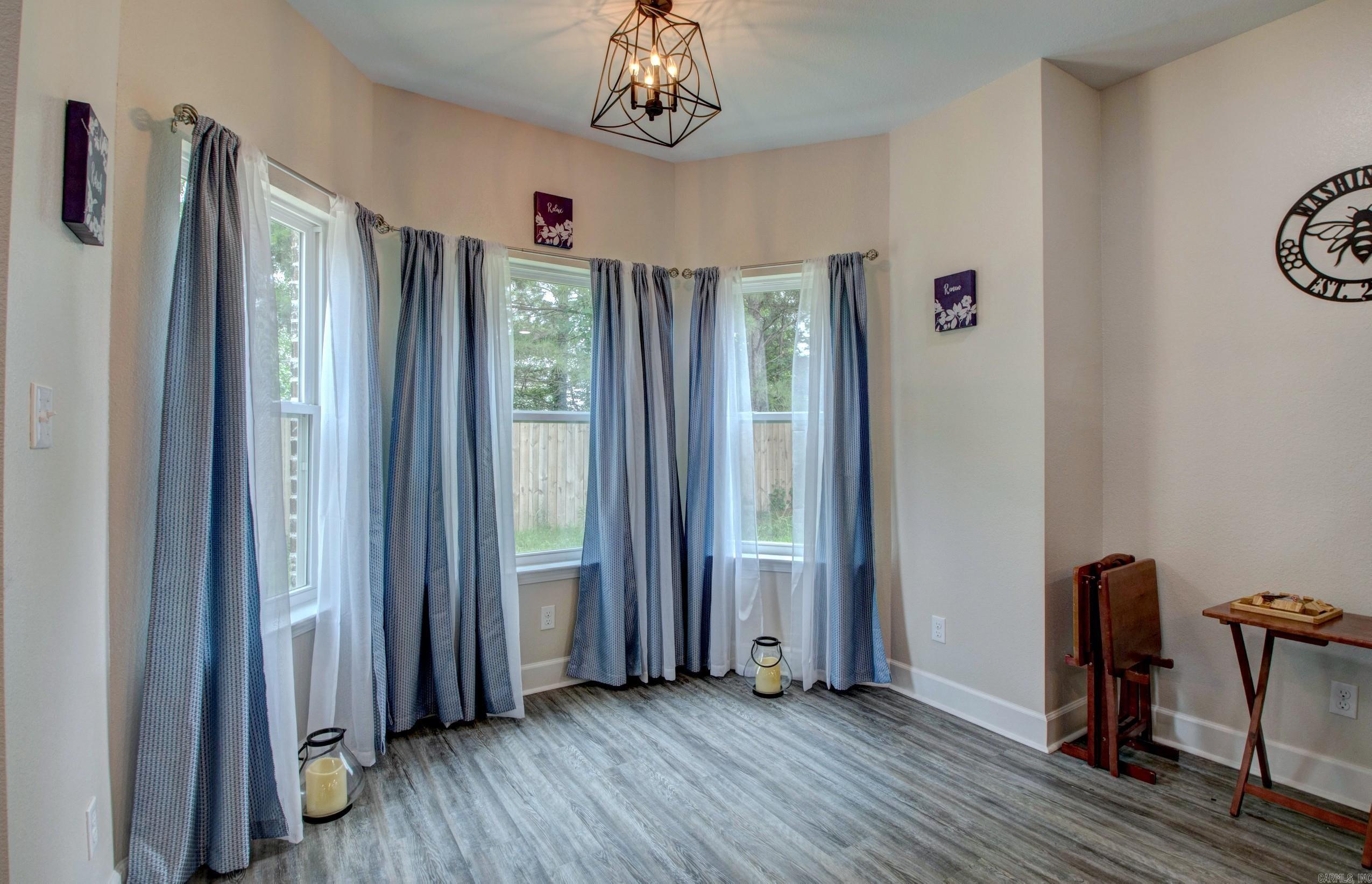 Daniel Oaks - Residential