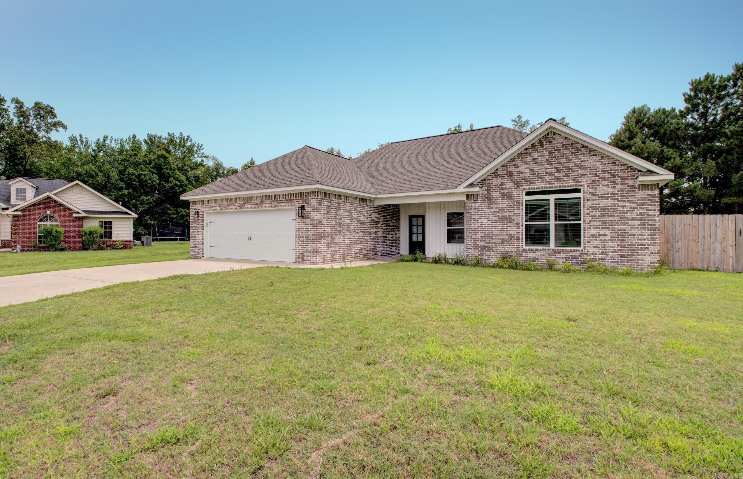 Daniel Oaks - Residential