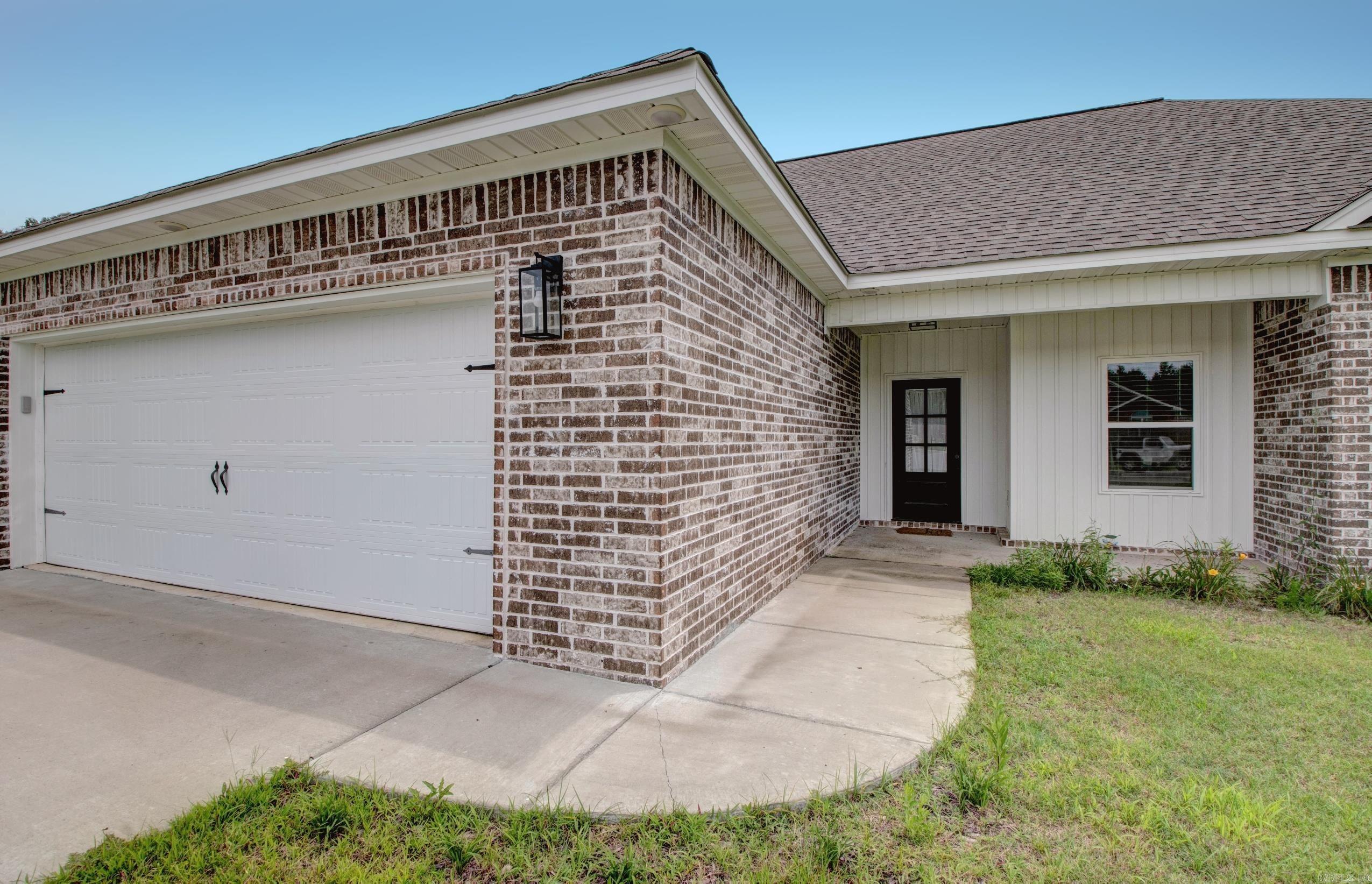 Daniel Oaks - Residential