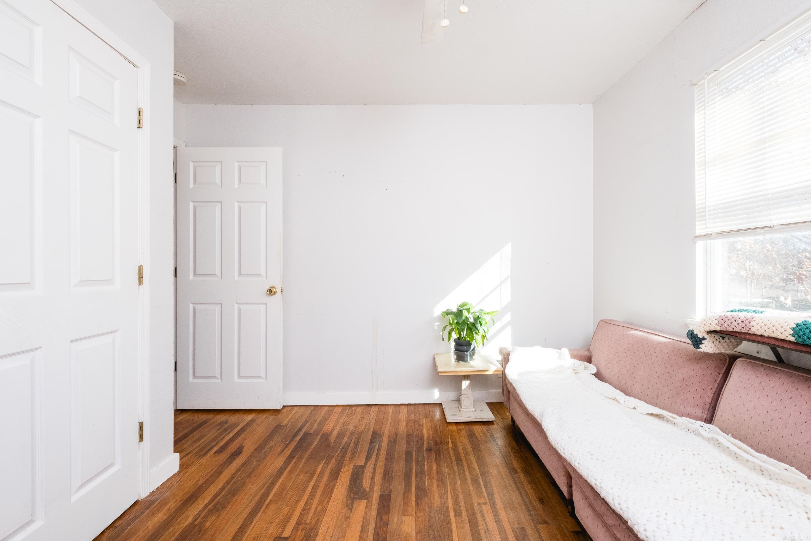 COLLEGE TERRACE - Residential