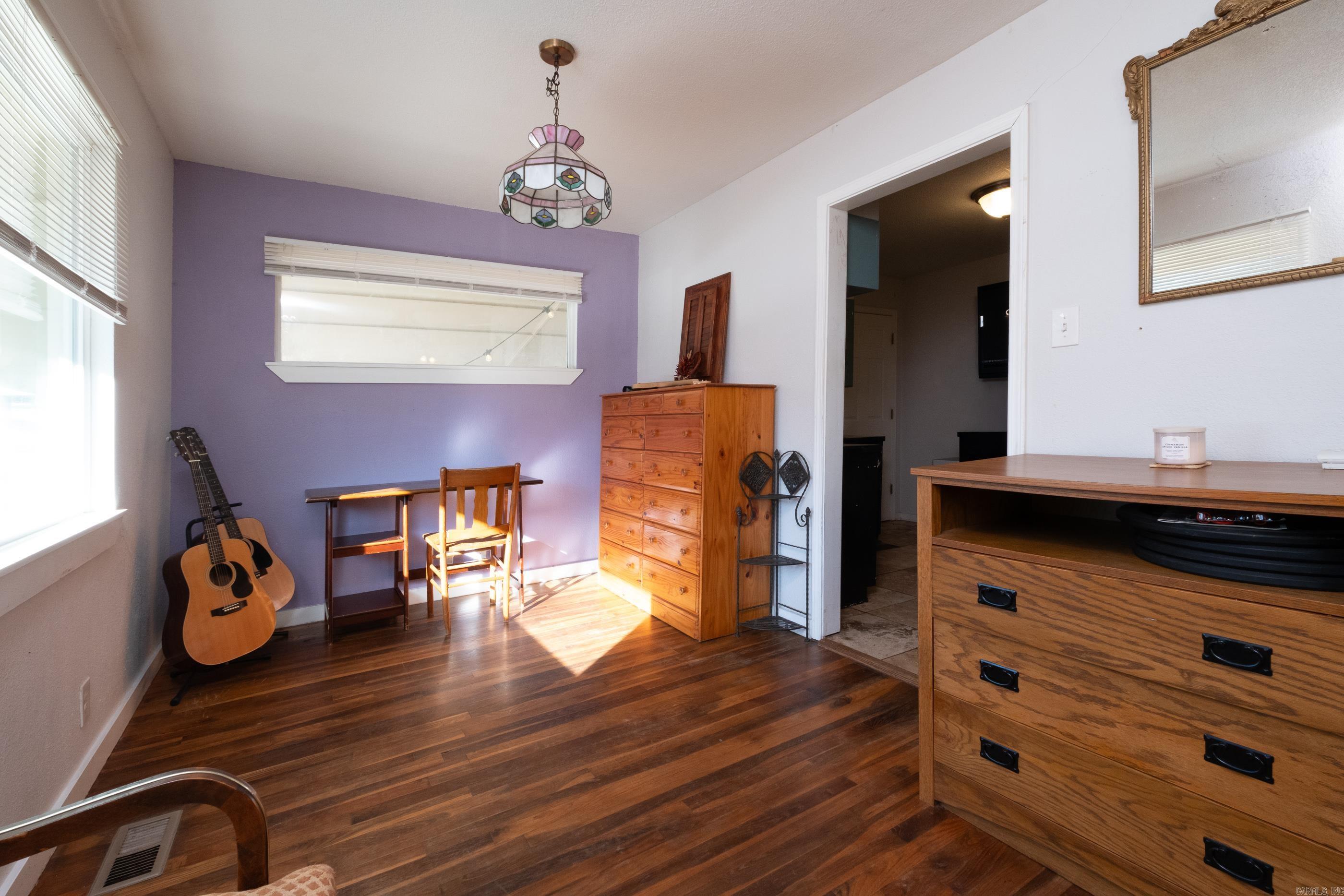 COLLEGE TERRACE - Residential