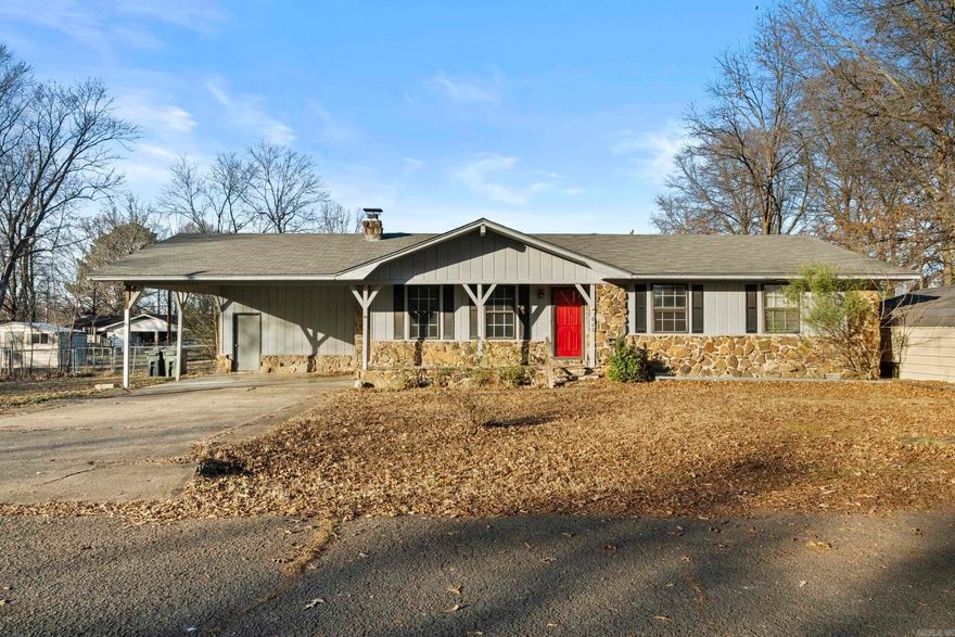 Welcome to 802 W Minnesota Avenue in Beebe! This 3-bedroom, 2-bath home offers a functional layout with unique character throughout. The sunken den creates a cozy and inviting space, perfect for relaxing or gathering with family and friends. Outside, you’ll love the oversized fenced backyard, providing plenty of room for pets, play, or entertaining. Additional features include a storage building for extra space and an extra carport for added convenience. Located just steps away from ASU–Beebe and close to schools, shopping, and dining, this home offers comfort, space, and an unbeatable location.