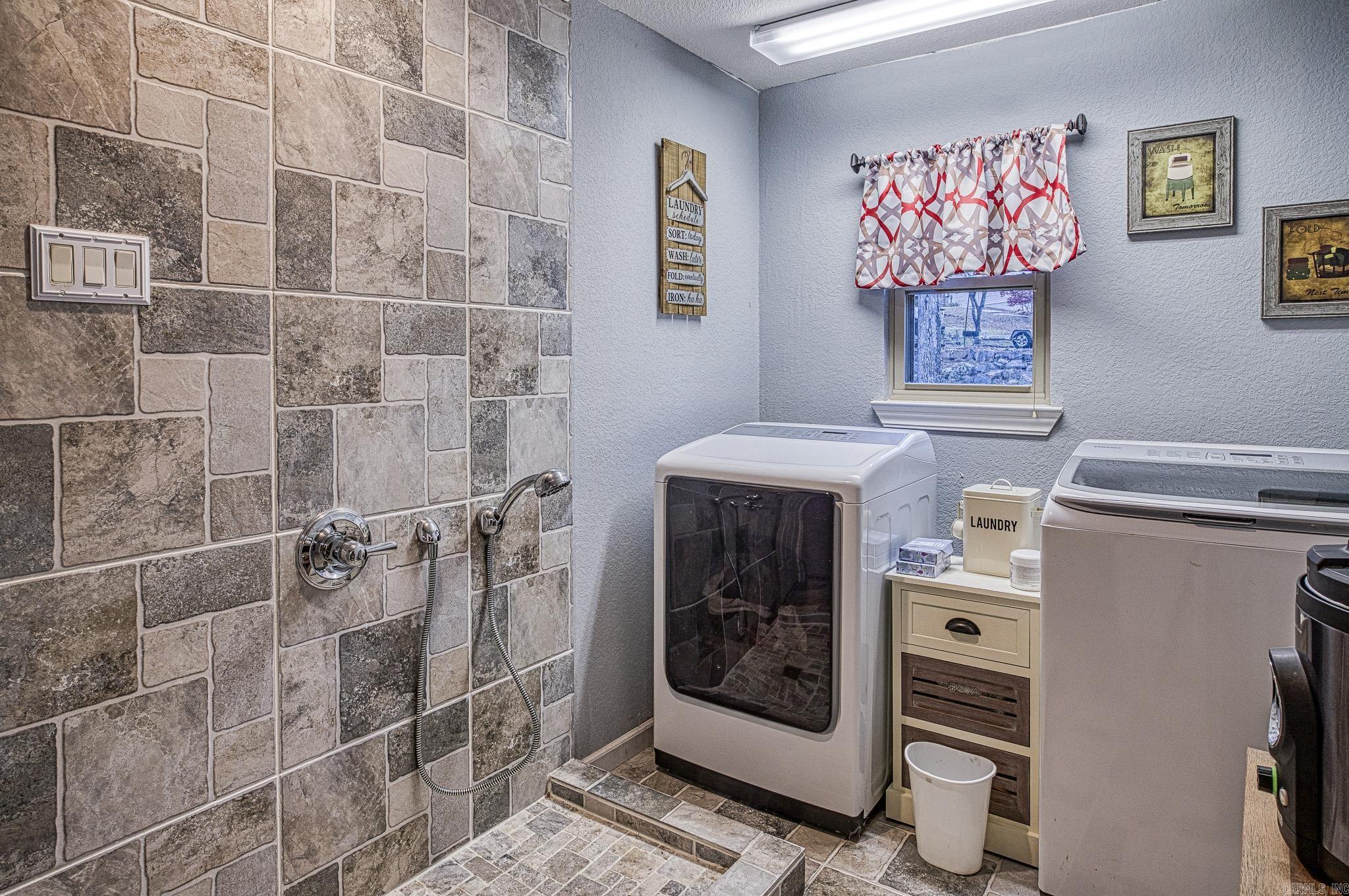 Doscientos - Residential