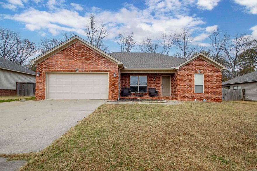 BEAUTIFUL, MOVE IN READY 3 bedroom 2 bath home in the desired Cabot School District!! This home features tray ceilings in the living room and a fully/wooden fenced in backyard!! It also has a STORAGE BUILDING that will convey with the property!! This home shows off beautiful crown molding and oil rubbed bronze fixtures in kitchen/bath area. The kitchen is well designed with stone back splash and plenty of cabinet space for storage!! If you are looking for a split layout with master bedroom and large bathroom off to one side, this home is for you!! You don't want to miss out on this one!! It won't last long! Schedule your showing today! See Agent Remarks.