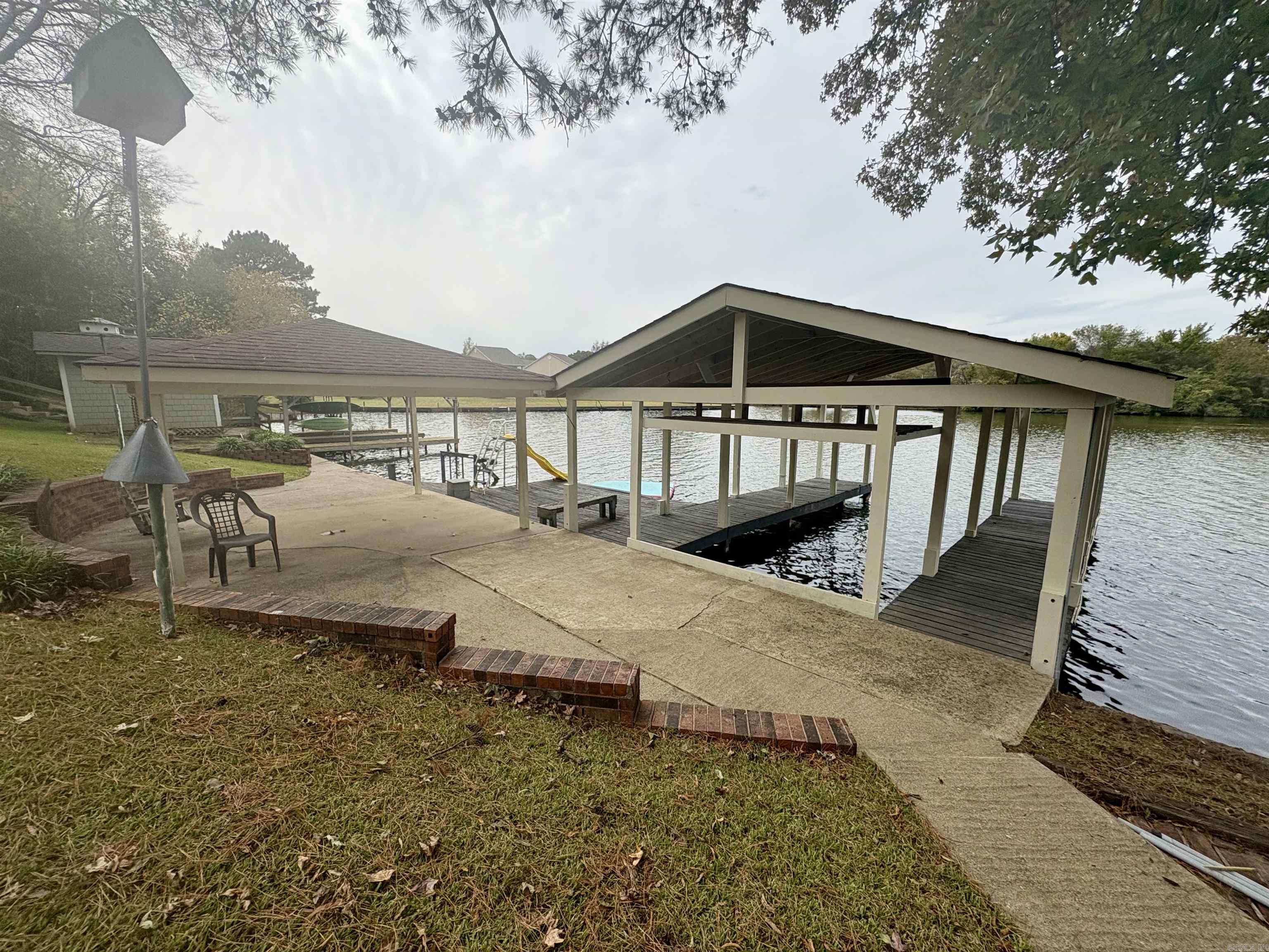 CAROLINE ACRES - Residential