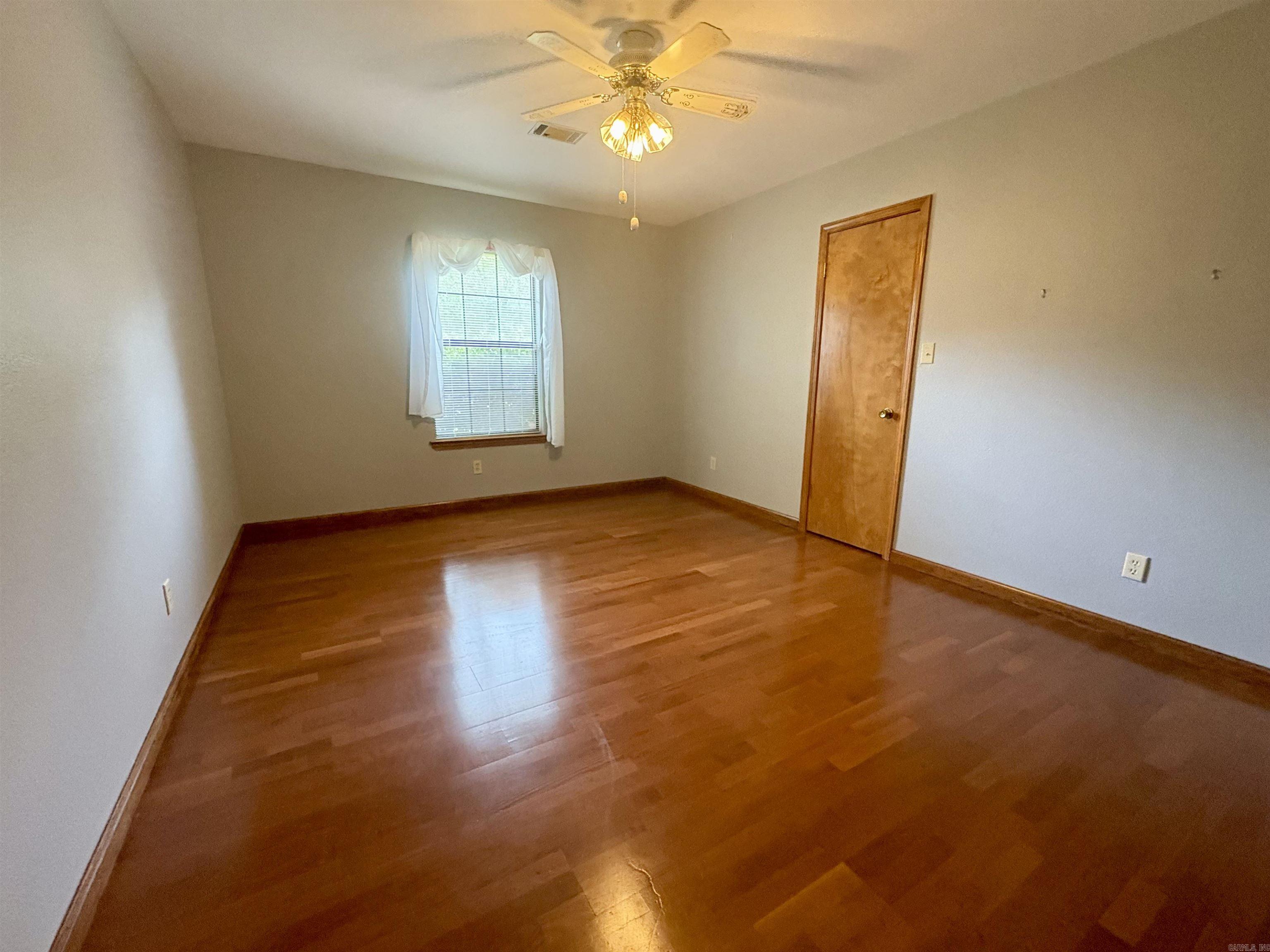 CAROLINE ACRES - Residential