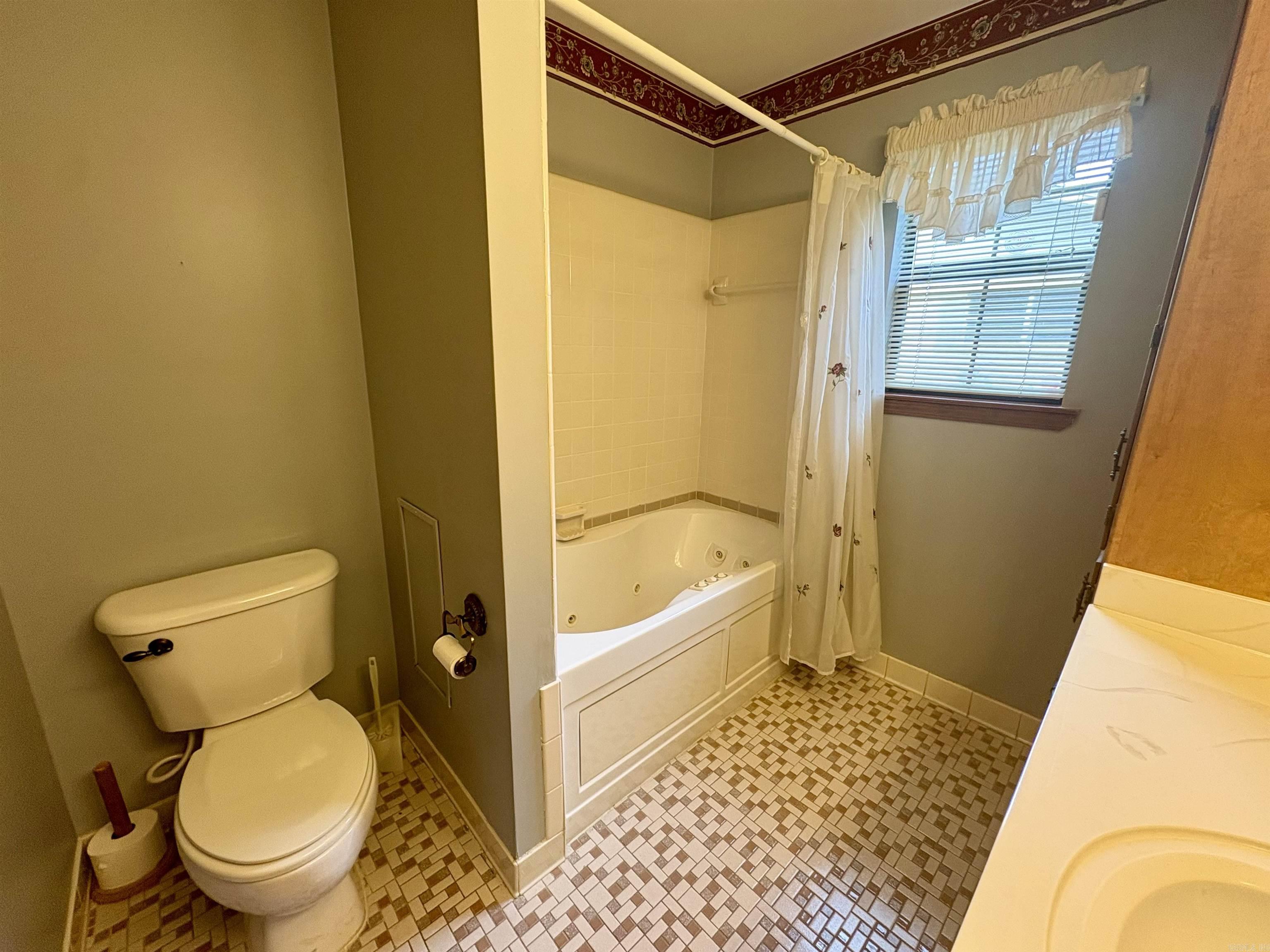 CAROLINE ACRES - Residential