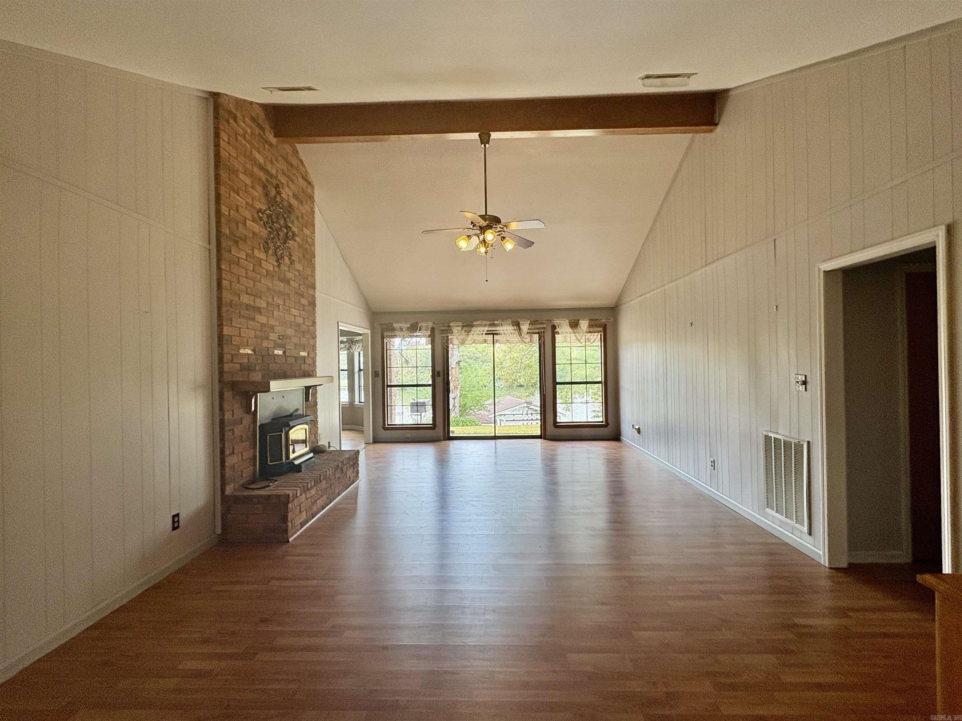 CAROLINE ACRES - Residential