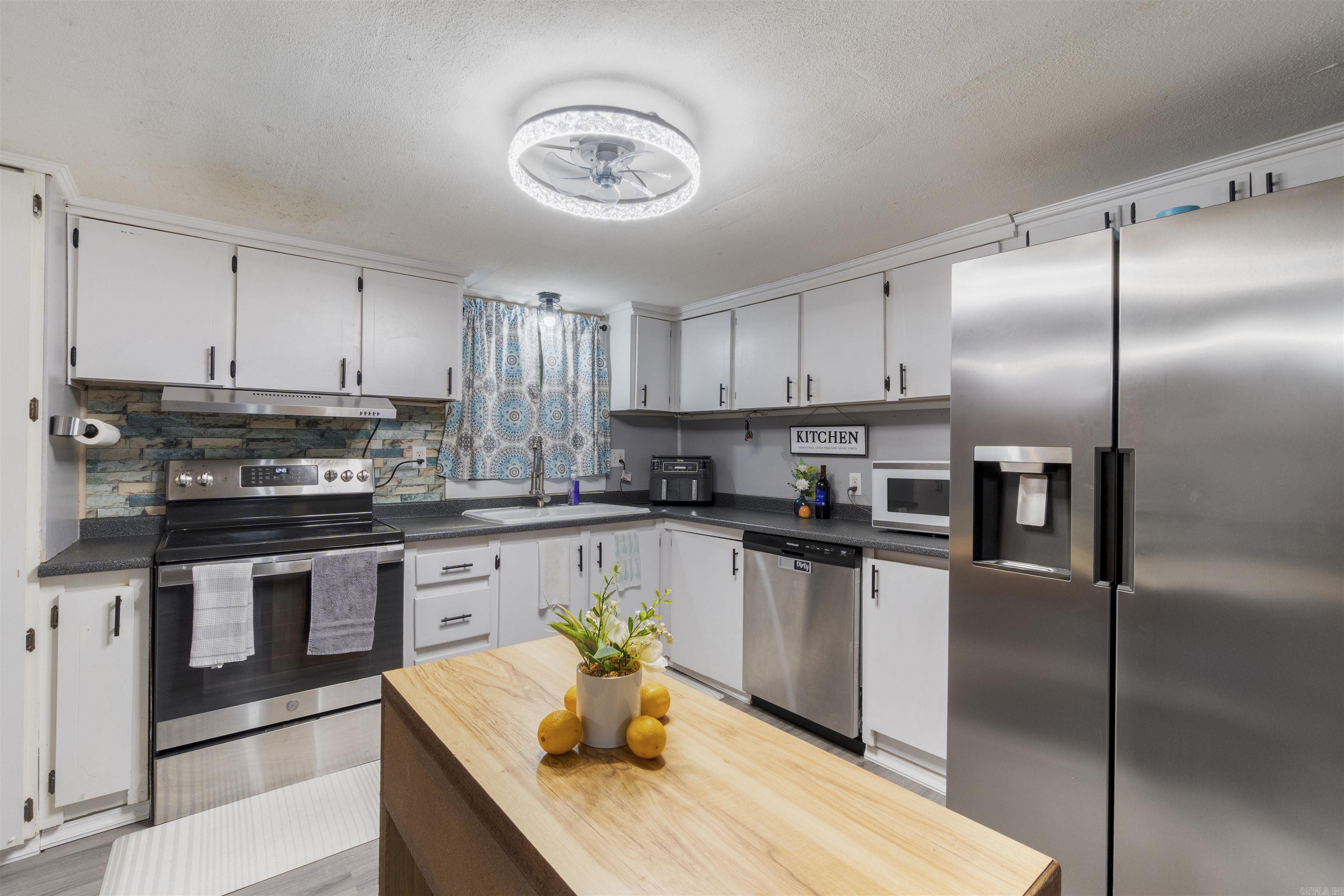 PARADISE VALLEY - Residential