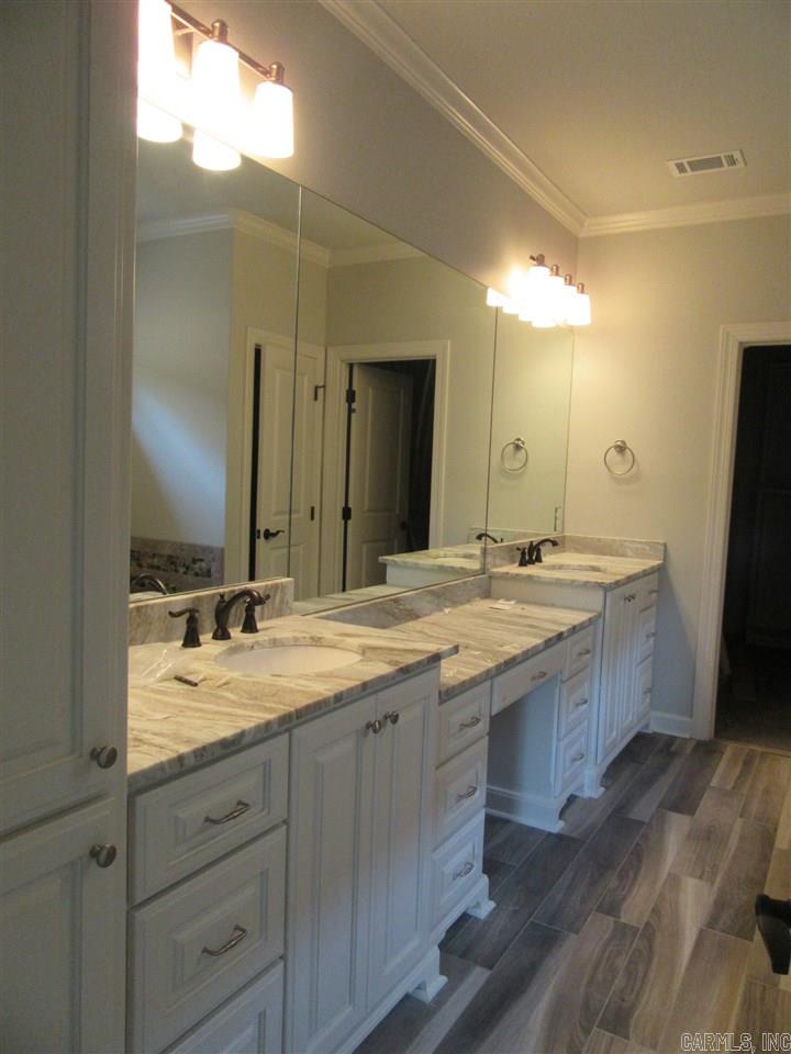 BISHOP PLACE - LITTLE ROCK - Residential