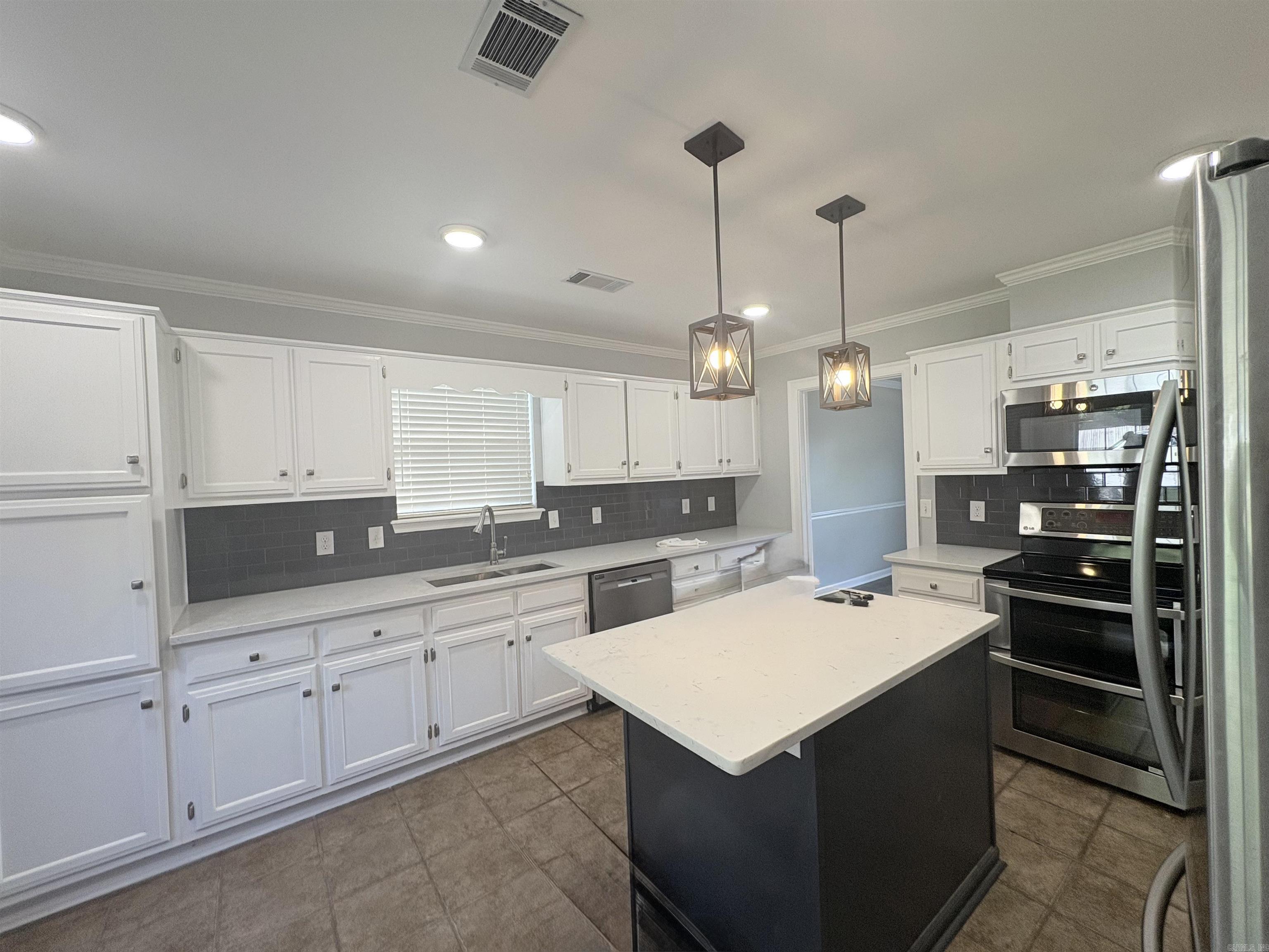 Rivermount - Residential Lease
