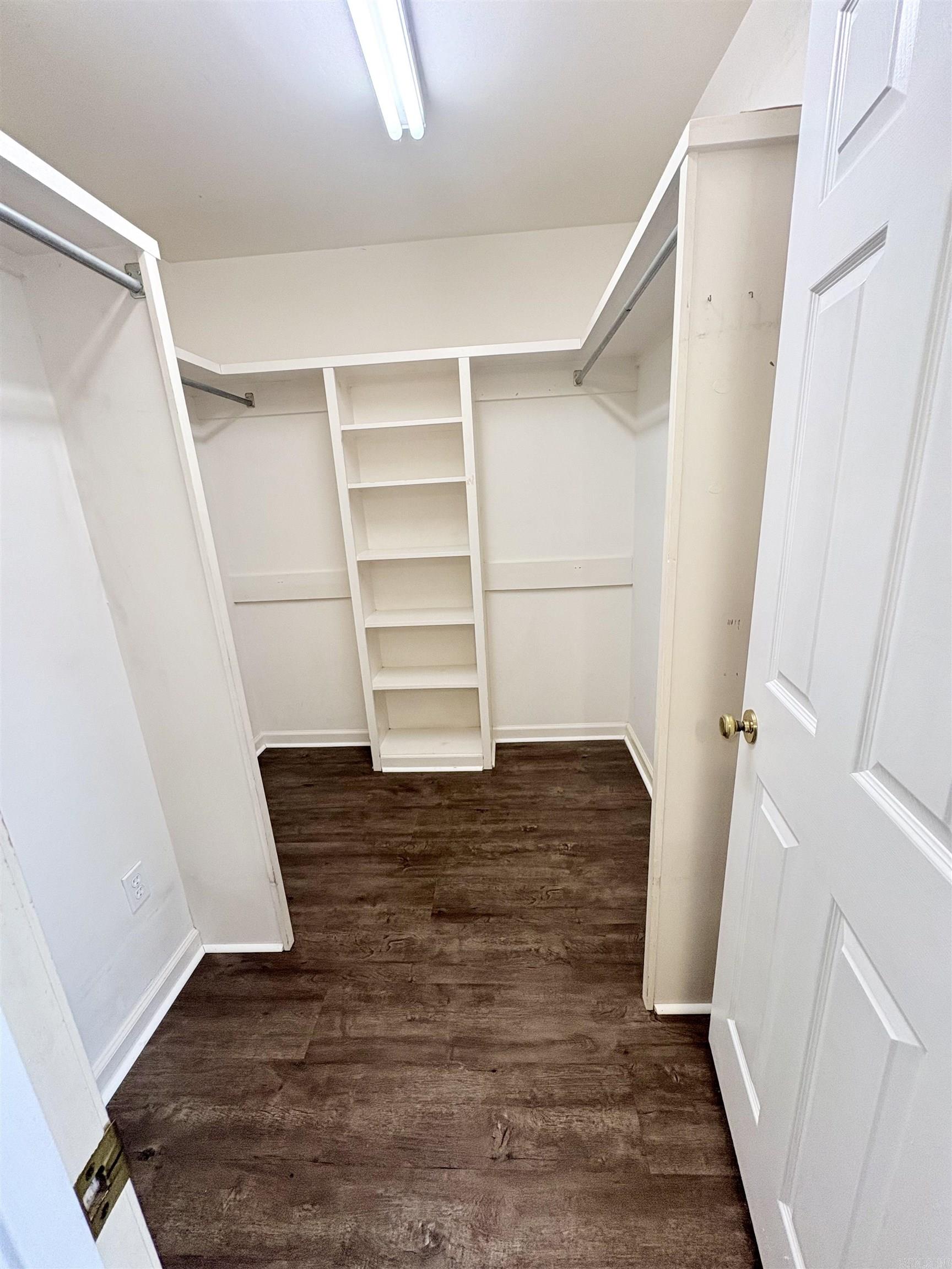 Rivermount - Residential Lease