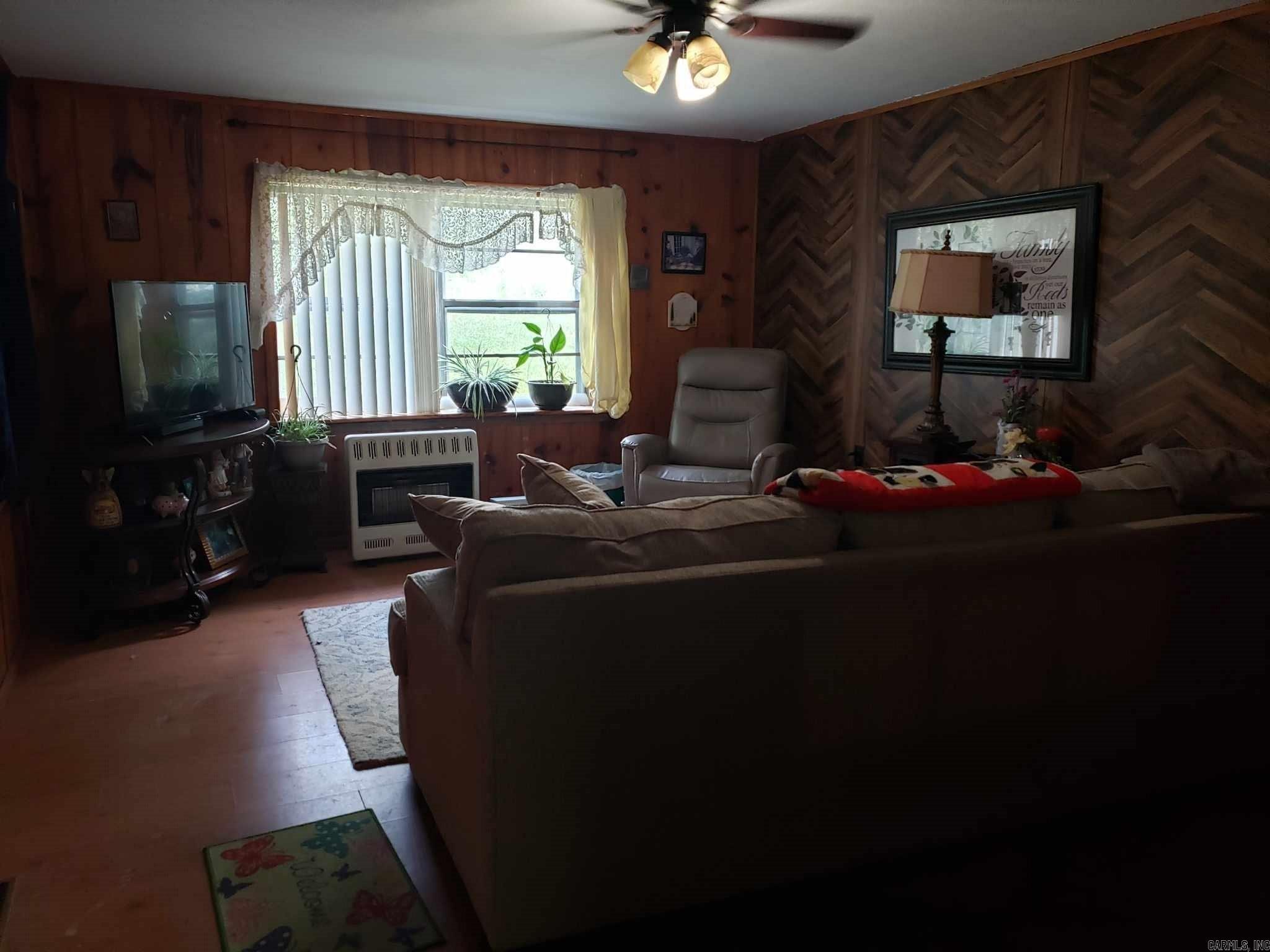 HECTOR BY SECTIONS - Residential