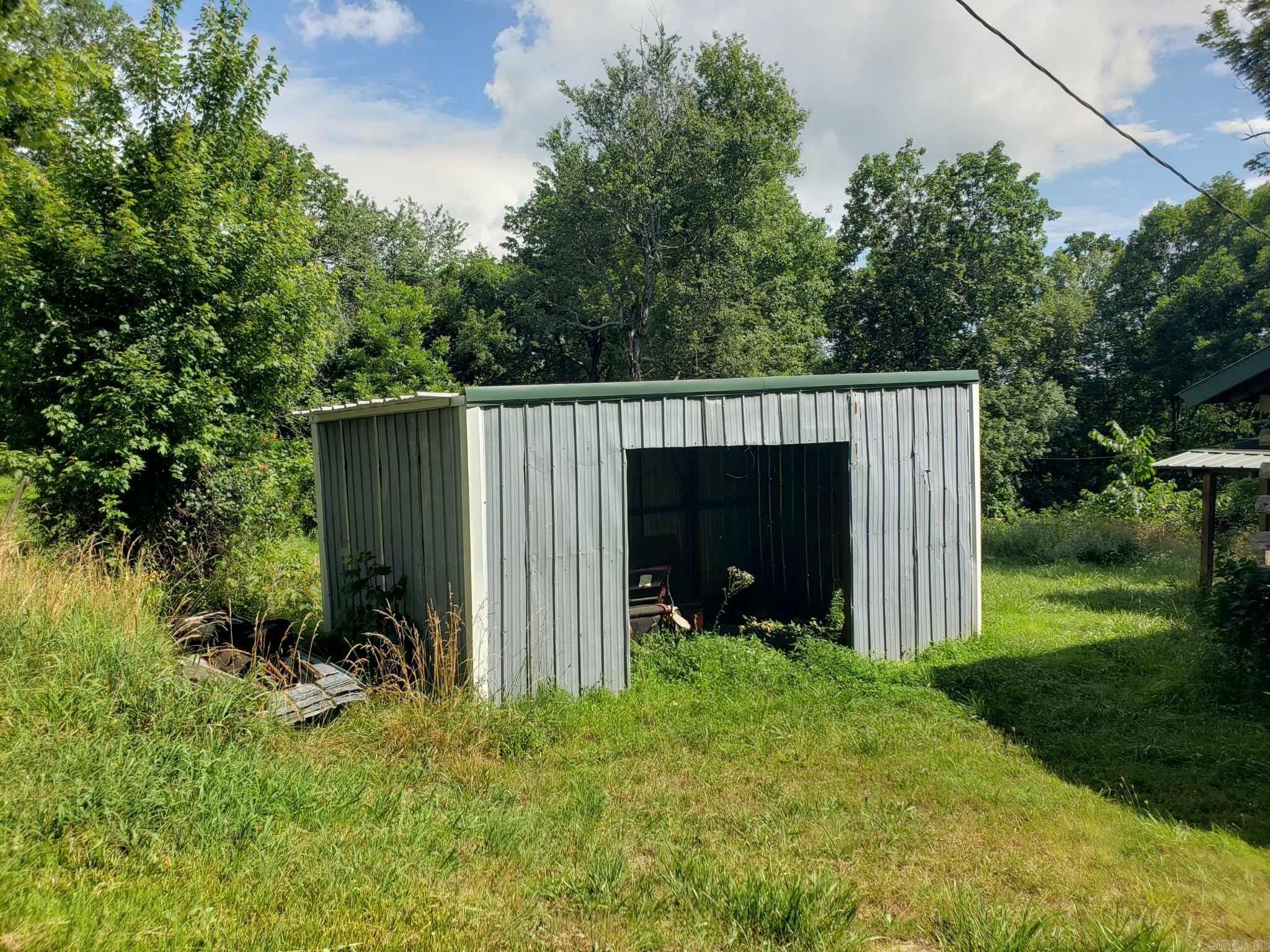 HECTOR BY SECTIONS - Residential