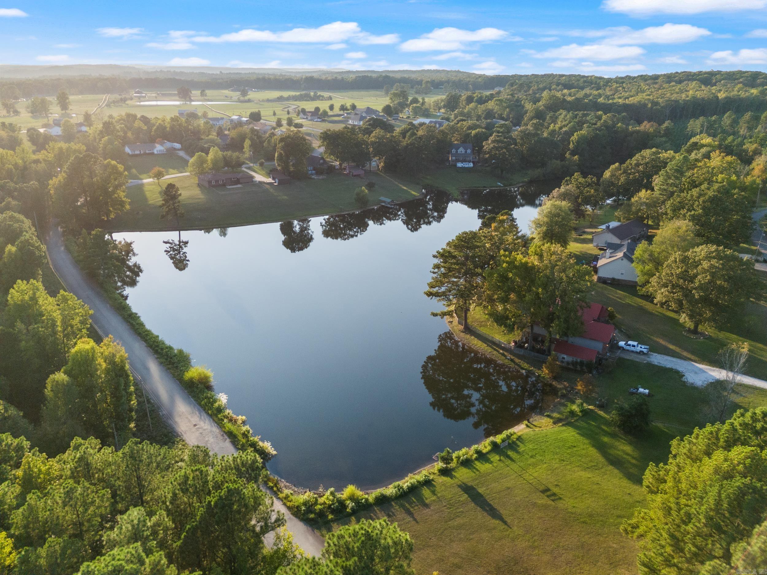 LAKE KRISLOR - Residential