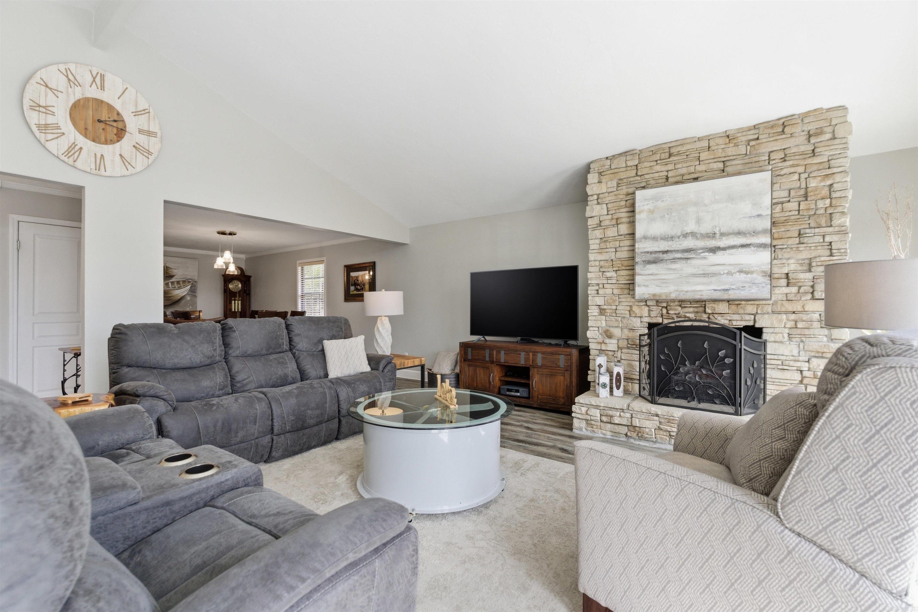 BELMONT ACRES - Residential