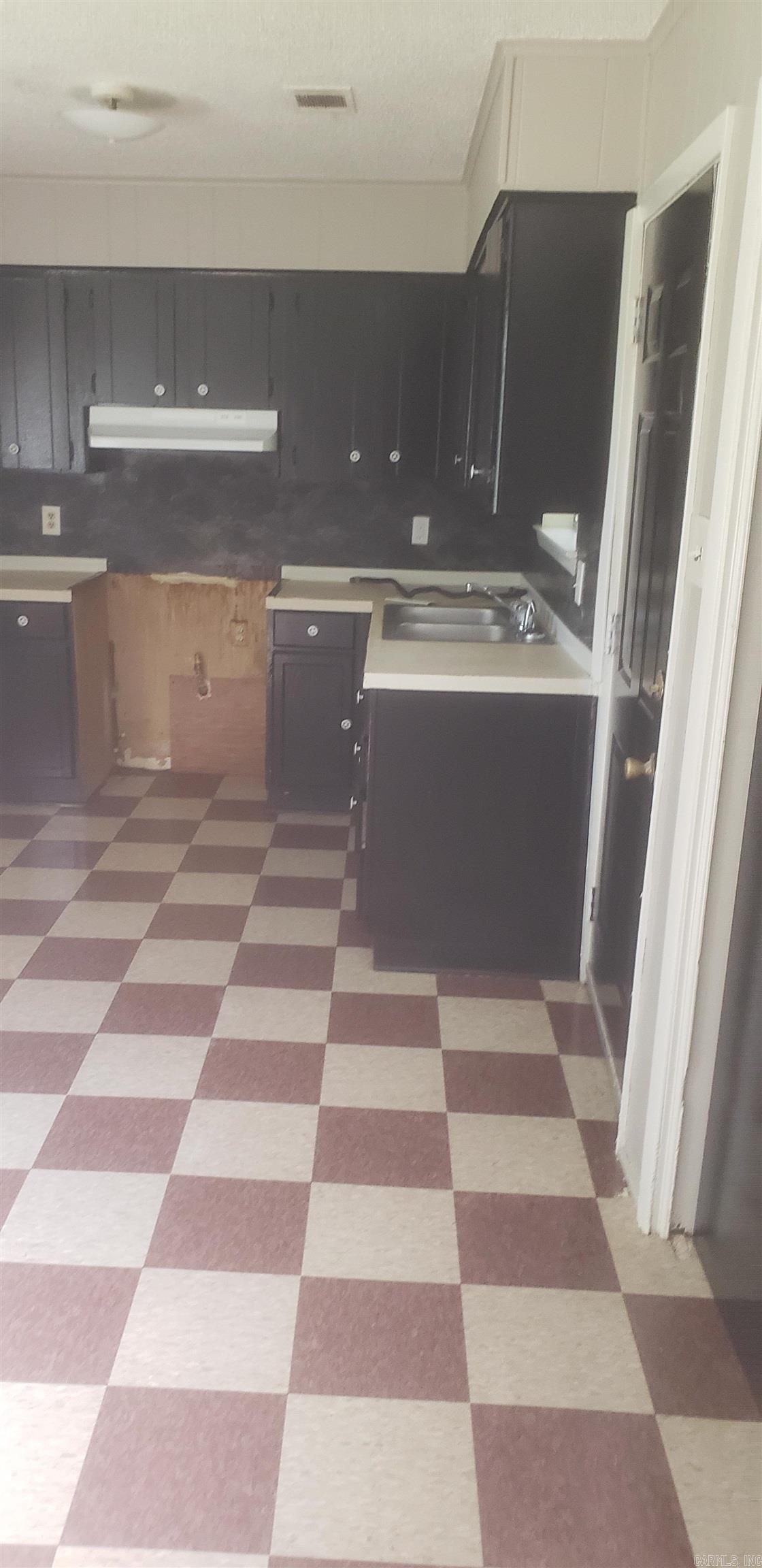 Hollywood Heights - Residential Lease