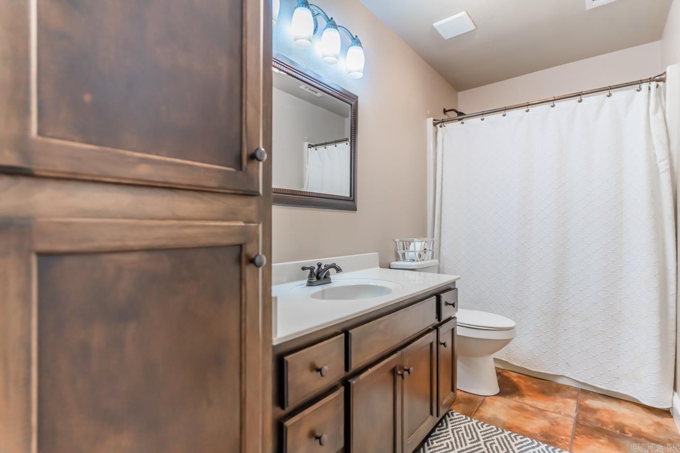 Jordan Kaitlyn - Residential