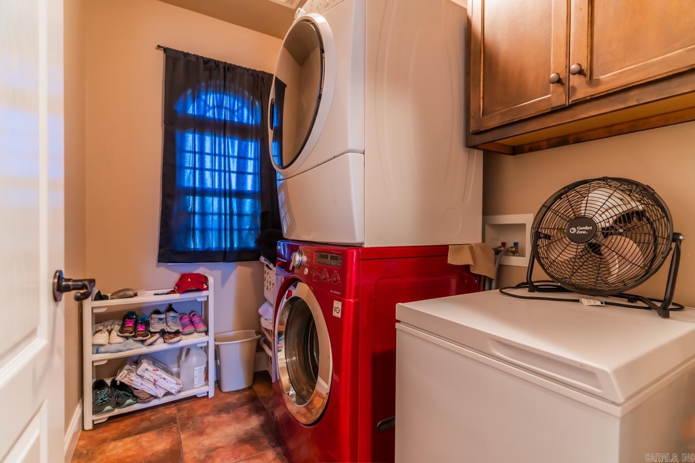 Jordan Kaitlyn - Residential