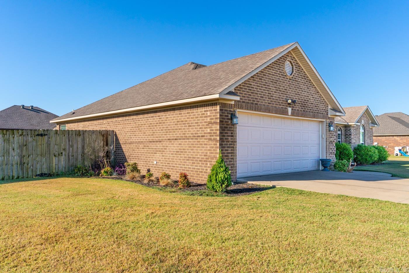 Jordan Kaitlyn - Residential