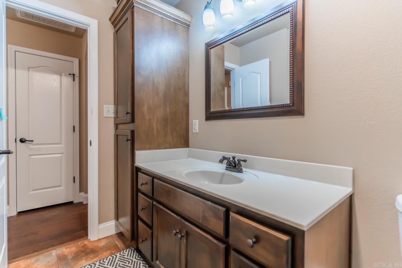 Jordan Kaitlyn - Residential