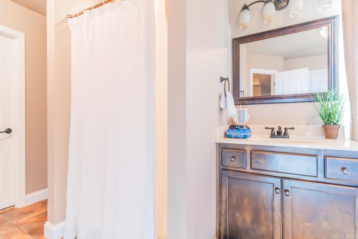 Jordan Kaitlyn - Residential