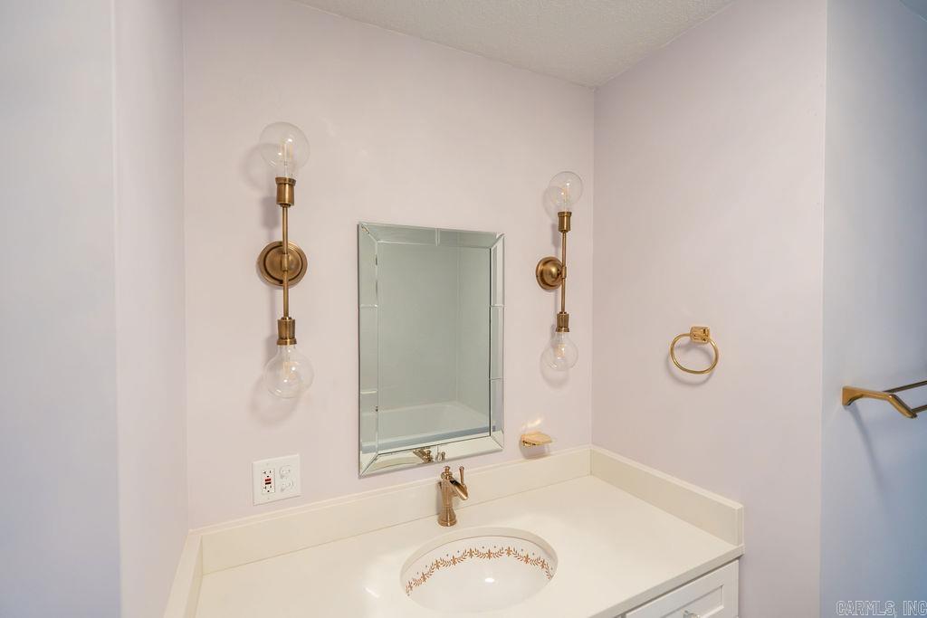 BELOIT BAY - Residential