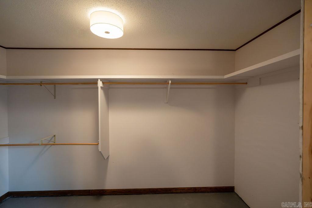 BELOIT BAY - Residential