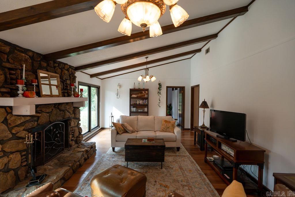 BELOIT BAY - Residential