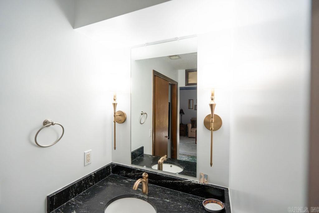 BELOIT BAY - Residential