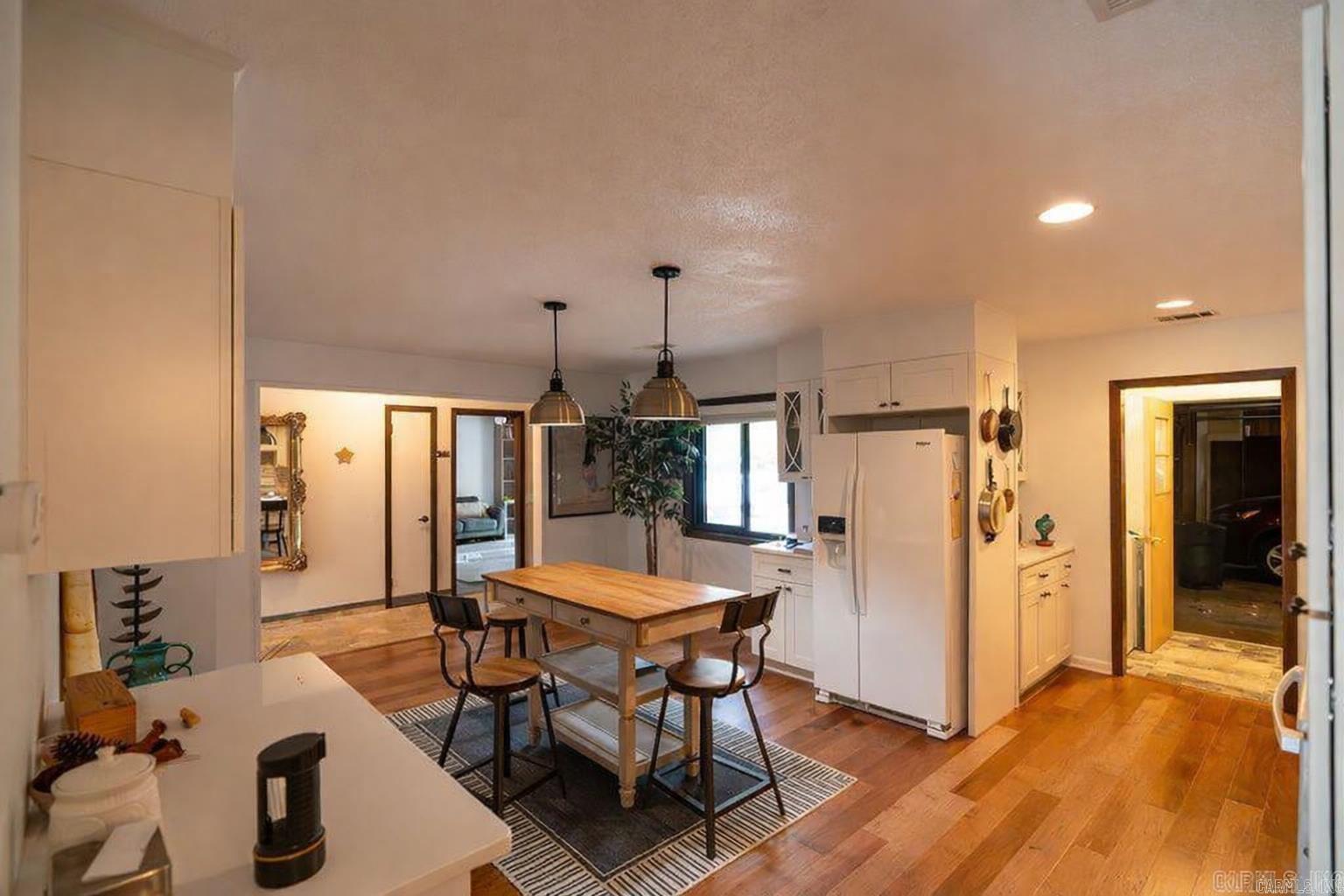 BELOIT BAY - Residential