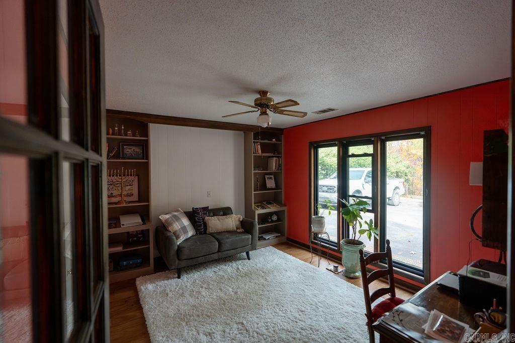 BELOIT BAY - Residential