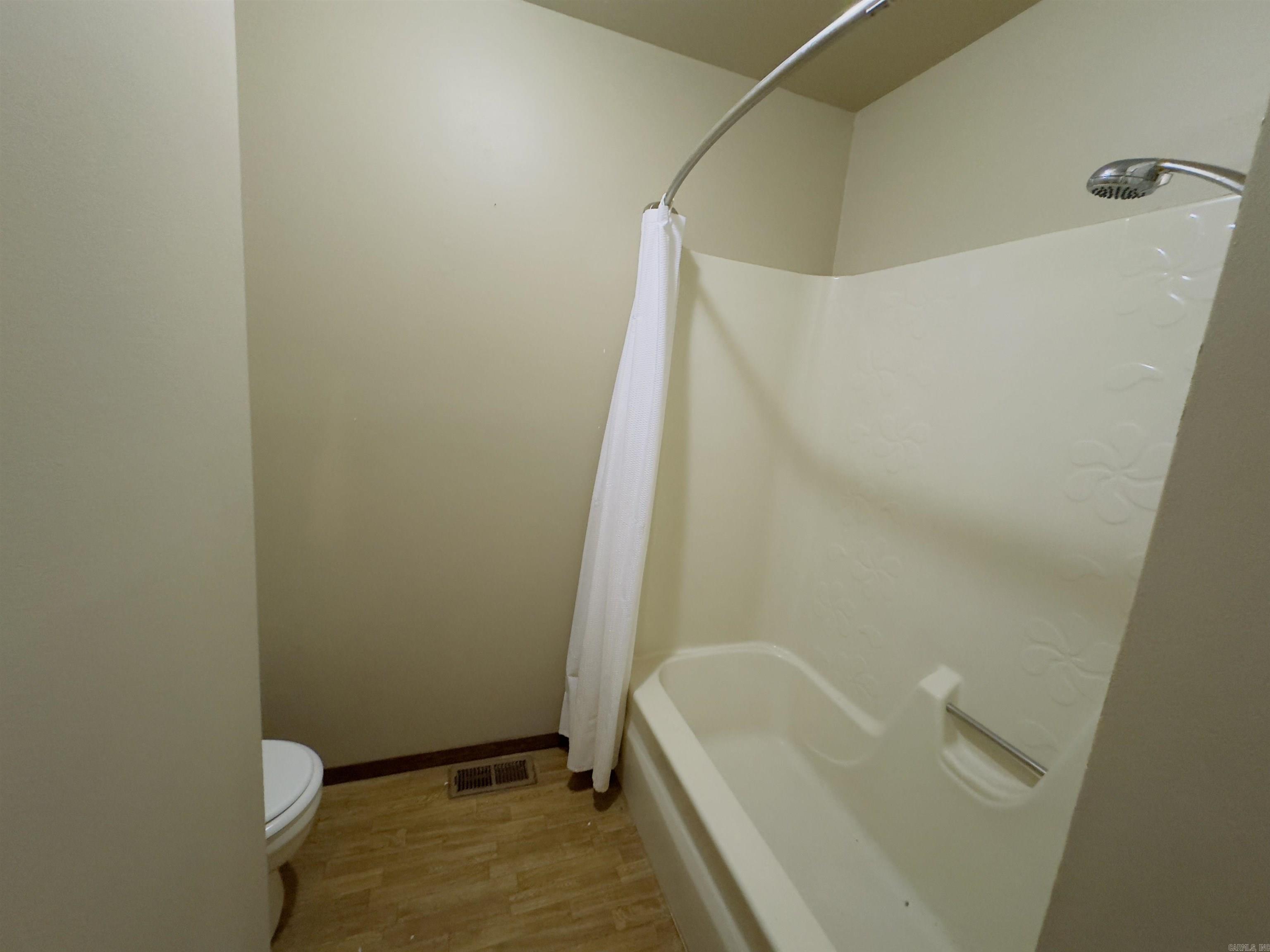 HUSKEY WEST - Residential