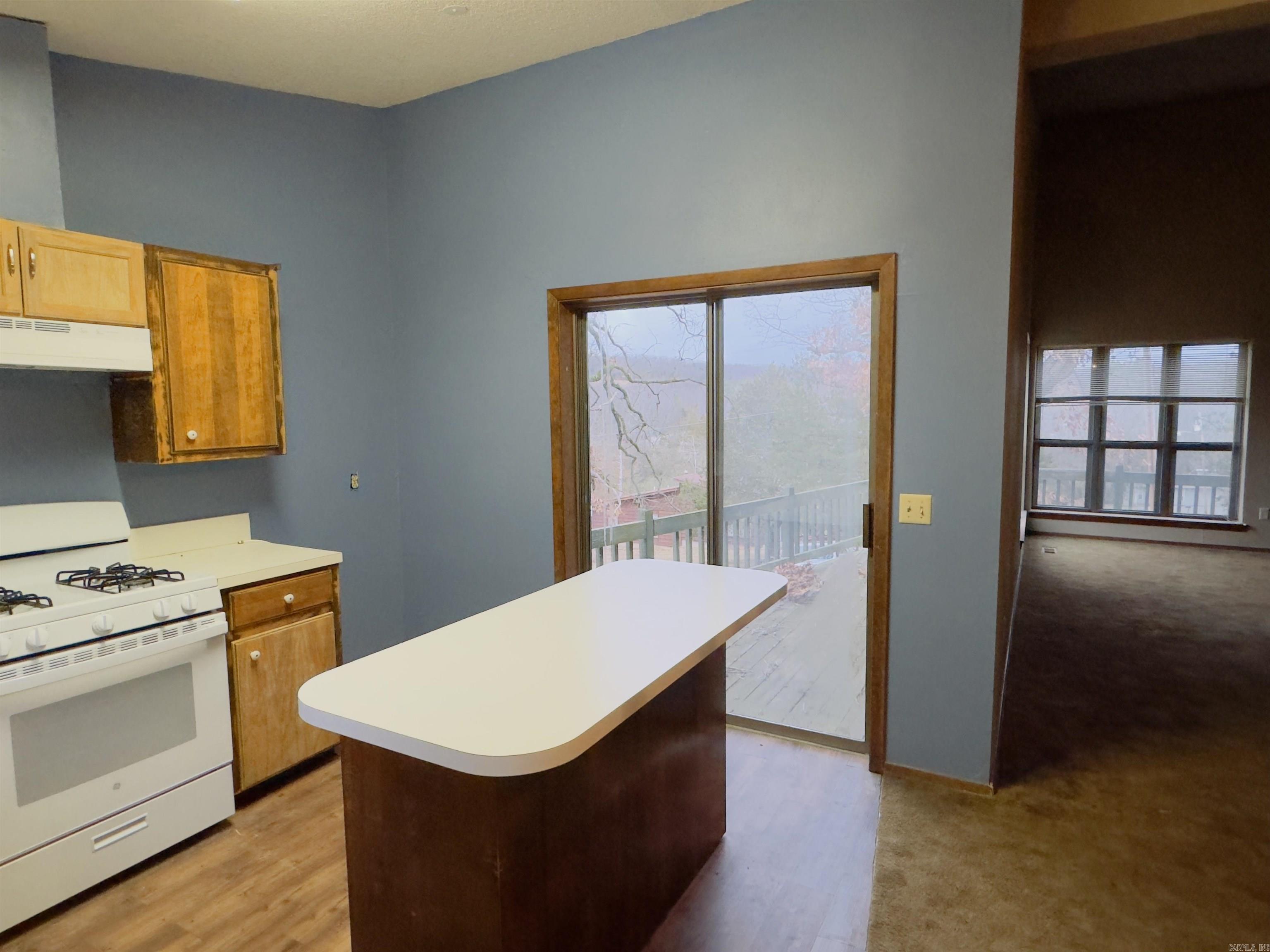 HUSKEY WEST - Residential