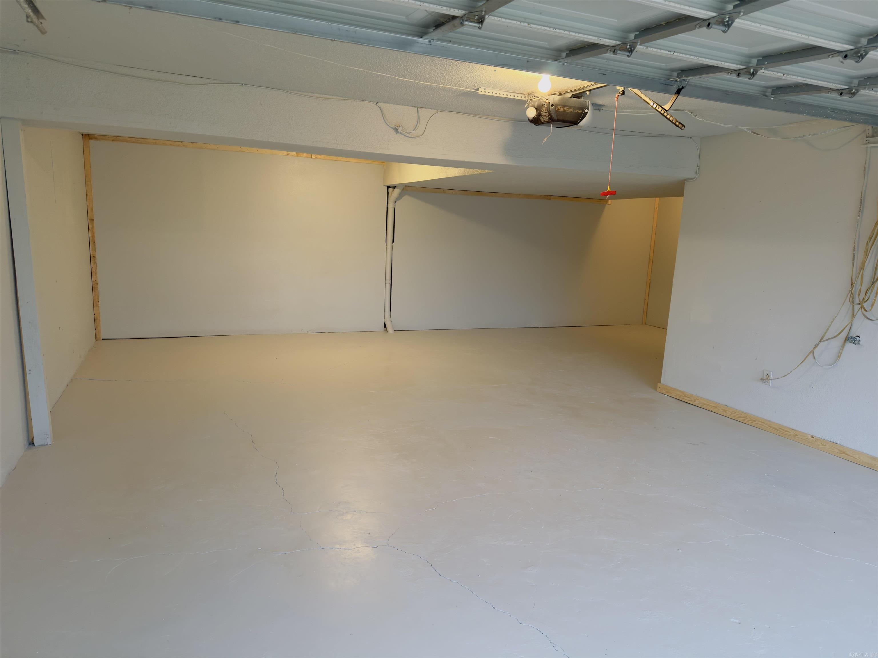 HUSKEY WEST - Residential